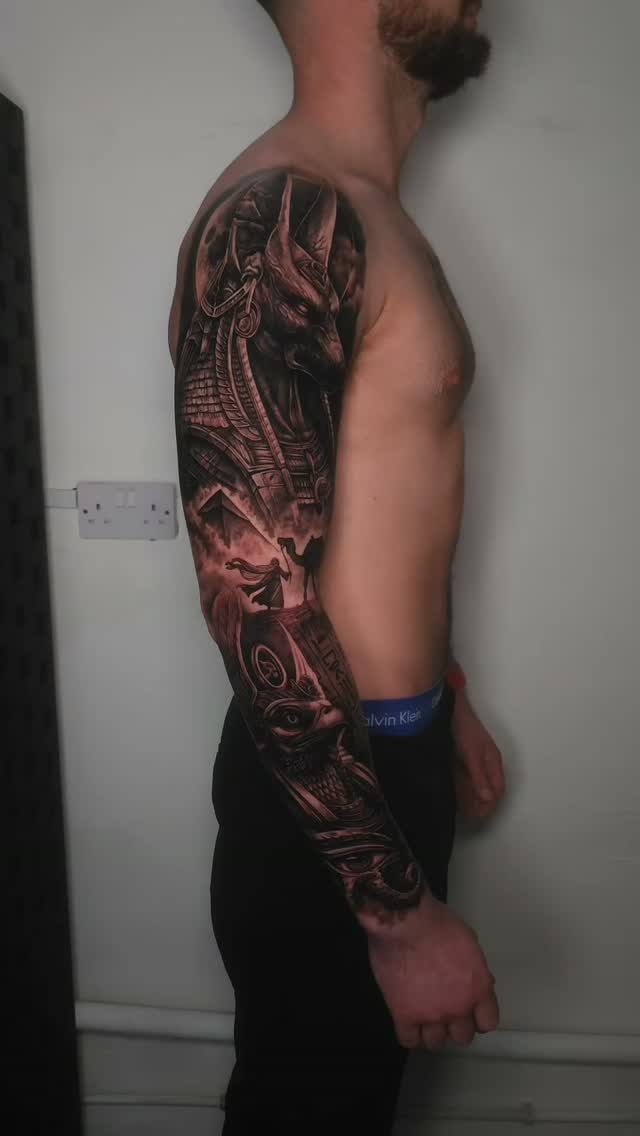 Credit to @leigh_tattoos
#lancastertattoo #tattoo #tattooartist #ink #blackandgreytattoo
For booking contact the artist directly 📖