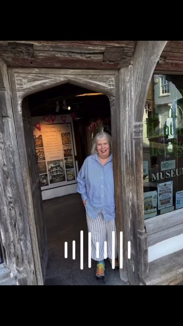 Have a listen to artist @salvidgetina4 chatting with me about her latest work ‘Looking for Cheddar Man’. You can hear our conversation, recorded in front of her exhibition at @kingjohnshuntinglodgemuseum by heading to besomerset.com or by tapping the link in my bio ⬆️.
It’s a fascinating project exploring questions of ancestry, time and place, misinformation, display of artefacts,
and who we are at heart. It also involves some wonderful community creations.
In this clip Tina discusses her initial inspiration ✨
Looking for Cheddar Man is on at the museum until October 14, daily between 1pm and 4pm.
@besomerset
#artinsomerset #somersethistory #cheddarman #somerset #besomerset