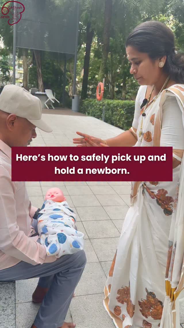 How do you pick up a baby safely?
Before lifting, make sure baby’s head and neck are supported. Bring yourself close, support baby’s body with your other hand, then lift baby towards you and hold them securely against your body.
The movement should be controlled, with support maintained throughout.
Save this demonstration to refer back to later.
#BabyCare #NewbornCare #BabyHandling #NewbornTips #SEYOL
(How to pick up a baby, how to hold a newborn, baby handling, newborn head support, newborn care tips, baby care Singapore)