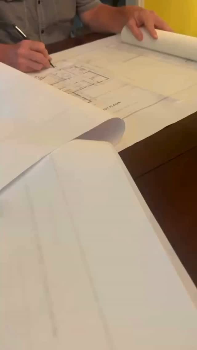 One of the biggest influences on the way I design is that I was trained by a builder.
It taught me to look beyond finishes and furniture and understand how a design actually comes together. I’m always thinking about the details, the people building it, and what needs to happen to turn an idea into a finished space.
Good design should be beautiful, but it should also make sense. 🤍
#InteriorDesign #AustinInteriorDesigner #InteriorDesignTips #DesignDetails #ConstructionAndDesign #ThoughtfulDesign #SamanthaKateInteriorDesign