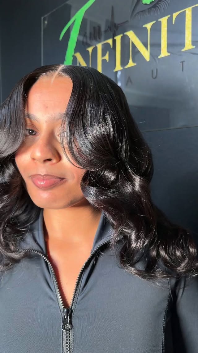 I love when y’all just get it 🤗😂😂😍😍
- babyyy I need every angle 📸
October 👻 Books Are OPEN
#baltimorehairstylist #dmvhairstylist #fyp #dmvhair #curls