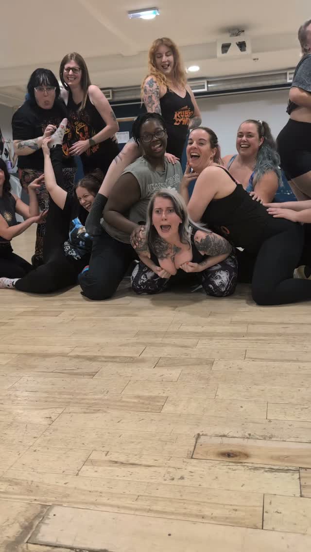 October Monday Classes are here!!!
Just a reminder that they all walked into my studio door once quiet and shy