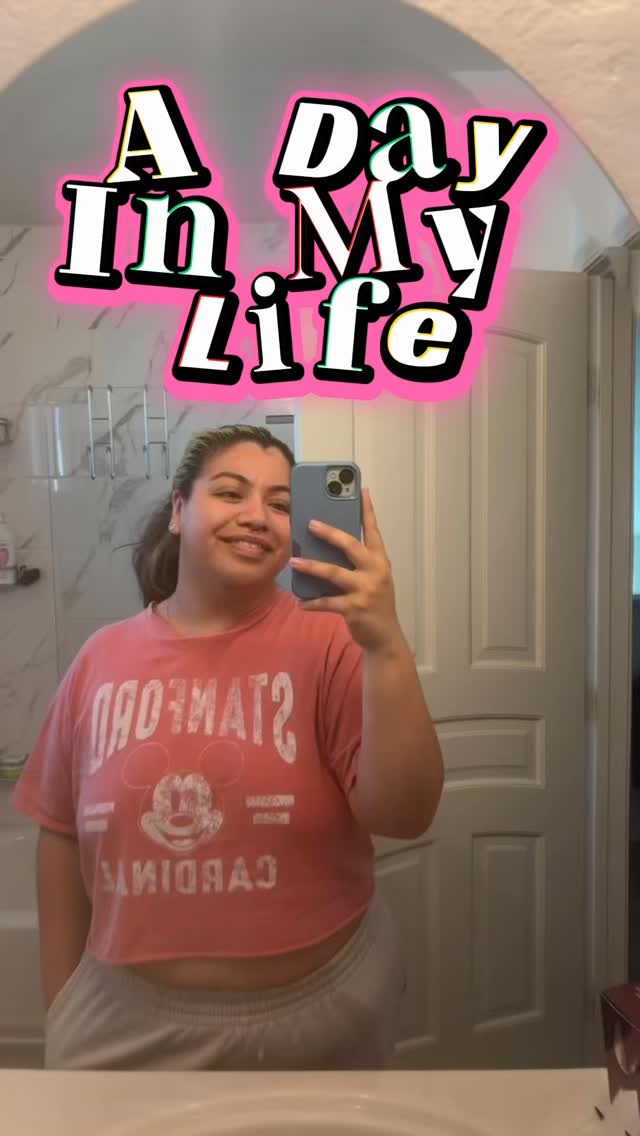 This is a day in the life of Andrea Velazquez (@dreaah.v ), playing Raquel in El Rey Del Pollo written by Anna Skidis Vargas ( @amsvargas ) is a Shakespearean inspired story filled with culture, family, and a little bit of chaos..
El Rey Del Pollo directed by Eddie Ruiz (@el_eddieruiz ) continues ✨THIS WEEKEND✨ October 2nd - October 11th at Willie Agee Playhouse. Tickets link in bio.🎟️✨ #2rhythmstheatre #latheatre #hispanicheritagemonth