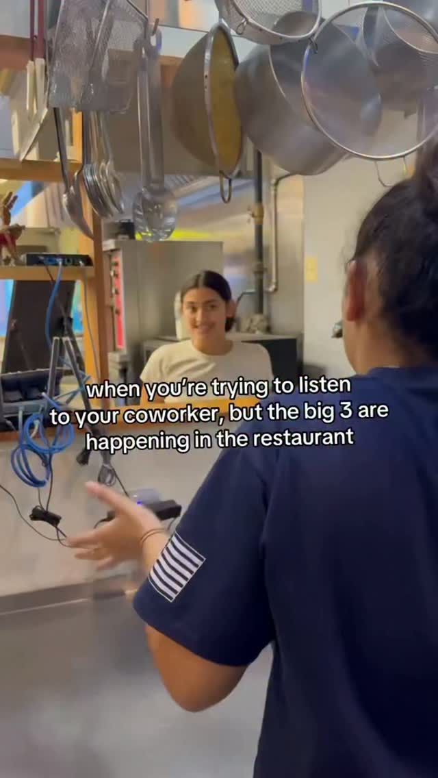 Doesn’t matter how close you are, I still cannot hear you 😅😭
#restaurantlife #restaurantcomedy #restaurantproblems