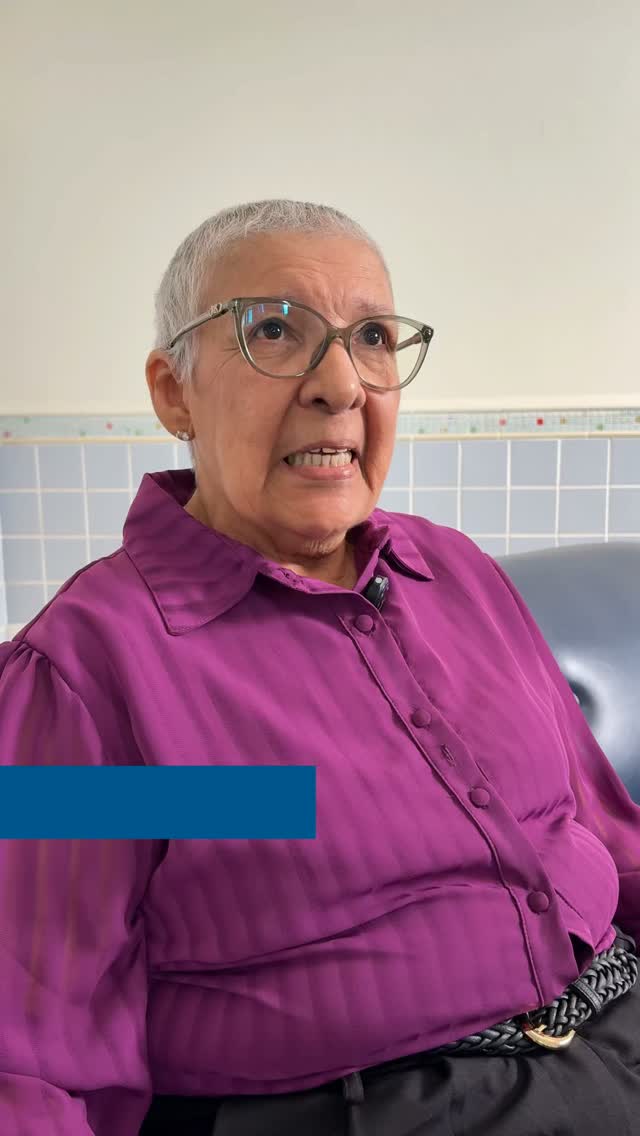 Para celebrar os 12 anos da Quimioterapia do Hospital Nossa Senhora da Piedade, compartilhamos uma história que representa muito do que esse serviço significa: cuidado, acolhimento, esperança e recomeços.
Neste vídeo, Dona Cleuza Prado compartilha seu relato e fala sobre a sua caminhada durante o tratamento contra o câncer, os desafios enfrentados e a importância da quimioterapia realizada em nosso hospital ao longo dessa jornada.
Hoje, com a alegria de quem venceu essa batalha, Dona Cleuza vive um novo momento de sua vida
São 12 anos cuidando de vidas, acolhendo histórias e acompanhando pacientes em diferentes capítulos de suas jornadas.
A história da Dona Cleuza é uma delas. E é uma honra poder fazer parte dela. 💙
#quimioterapia #hospitalpiedade #hospital #lençóispaulista #santacasa