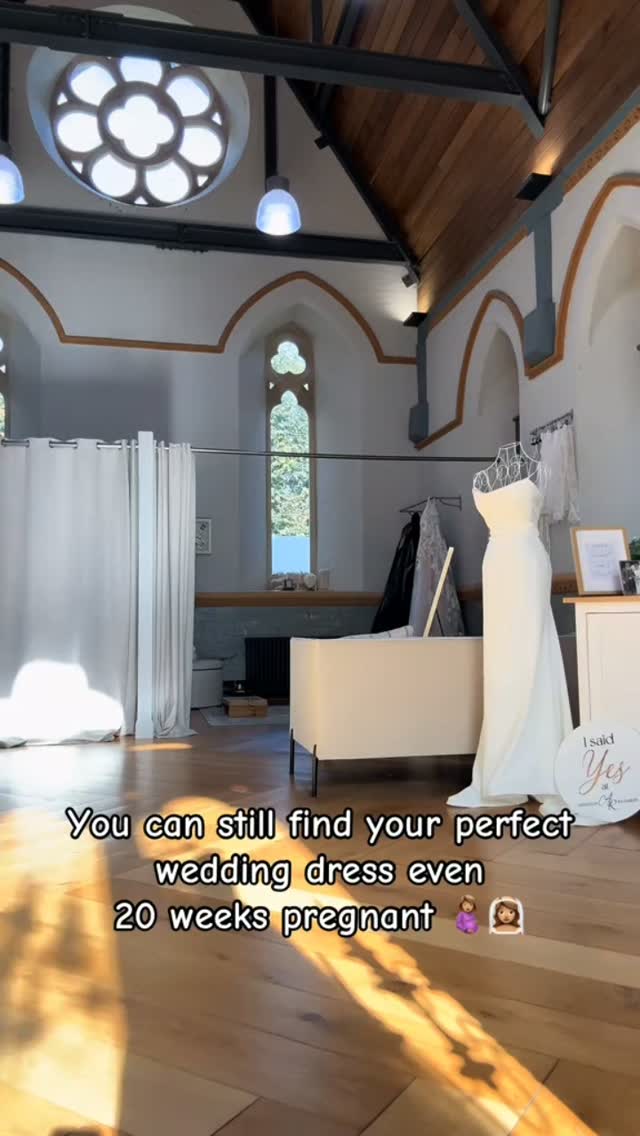 Being pregnant doesn’t mean putting your wedding dress dreams on hold — there are so many beautiful styles that can work with your bump, whether you want to show it off or disguise it completely
#fyp #weddingdress #bump #pregnantbride #bride