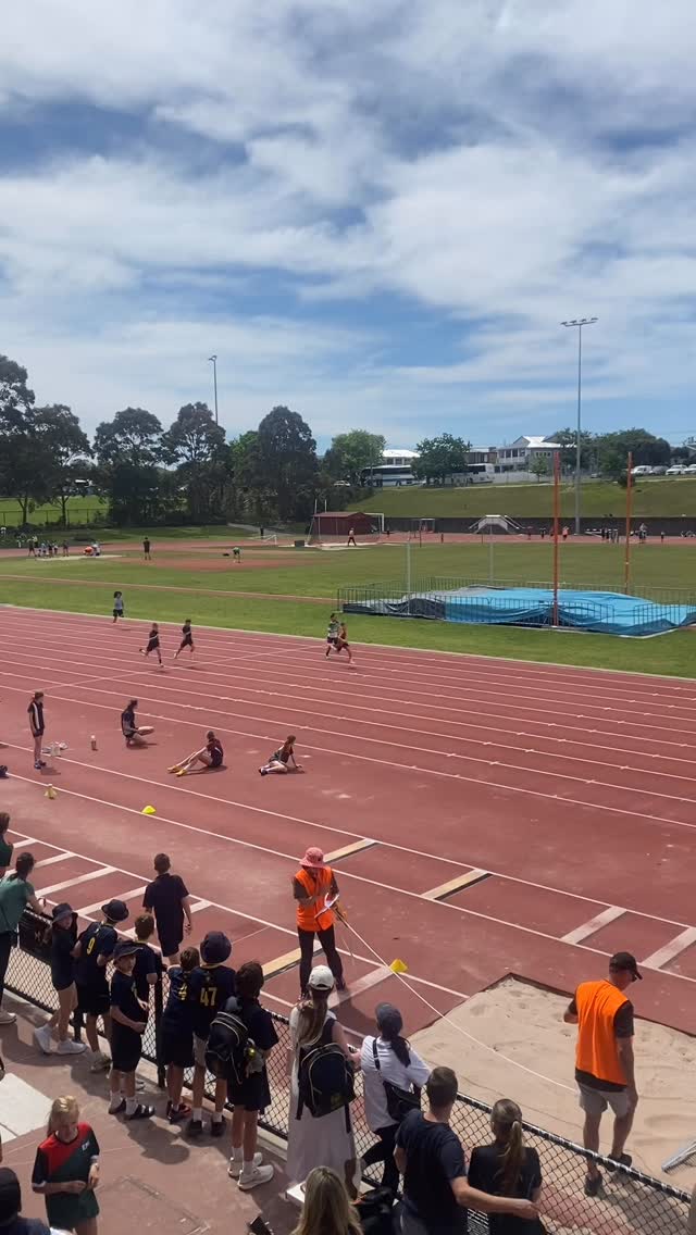 πββοΈπ
Congratulations to our amazing athletes! π
πββοΈ
A huge congratulations to all our students who represented our school at the Beachside Athletics round! π
You should be incredibly proud of your efforts, determination and sportsmanship. You were fantastic ambassadors for our school and represented us so well both on and off the track! ππ€
Well done to everyone involved, we are so proud of you! ππ
#OLOL #BeachsideAthletics #Teamwork #Sportsmanship #WeAreSoProud