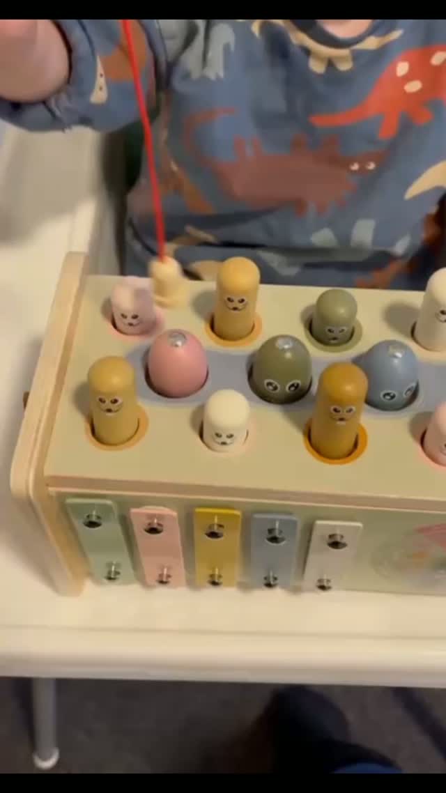 We hebben iets nieuws gekregen ๐คฉ
Super leuk om te ontdekken!
Met deze kleurrijke hamerbank beleven onze kinderen super lang speelplezier terwijl ze spelenderwijs hun hand-oogcoรถrdinatie verbeteren.De boerderijthema-uitvoering maakt het extra leuk en stimuleert de fantasie.
#motorischeontwikkeling #baby's #kleinschaligekinderopvang