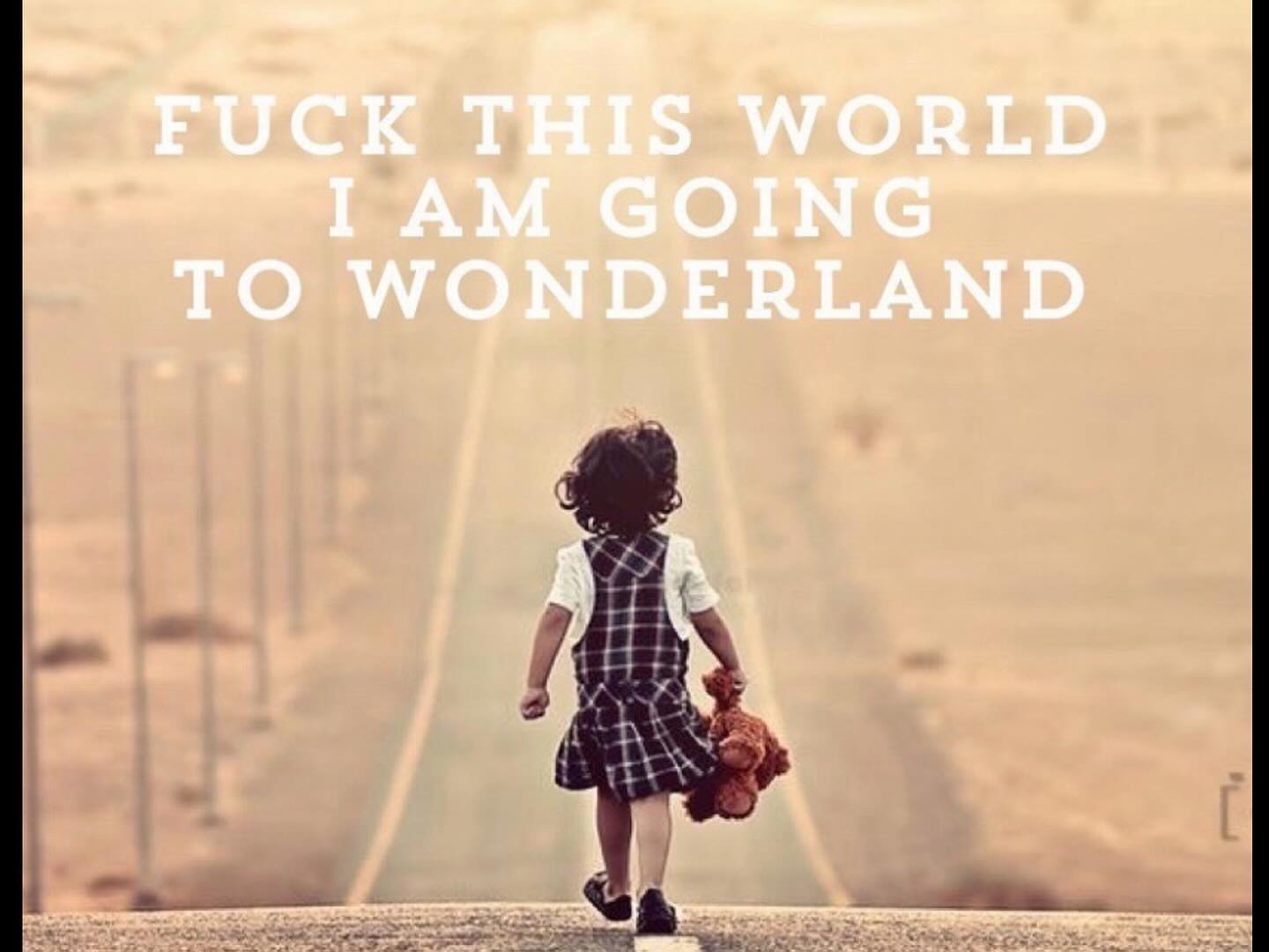 Voor de sisterhood op 3 nov om 16.00u heb ik nog een aantal plekken over. Dus schrijf je snel in!
Het is een cadeau aan jezelf.
Vooral in deze hectische tijd is de Sisterhood een mooi moment om stil te staan bij jezelf. Even helemaal weg uit de hectiek van de dag en je op te laden voor de nieuwe week.
En dat op fantastische een plek in de natuur wat uitnodigt tot stilte en rust.
Ik kijk er naar uit jou te ont-moeten op 3 november. Voor meer info stuur mij een PB
Liefs Mirjam