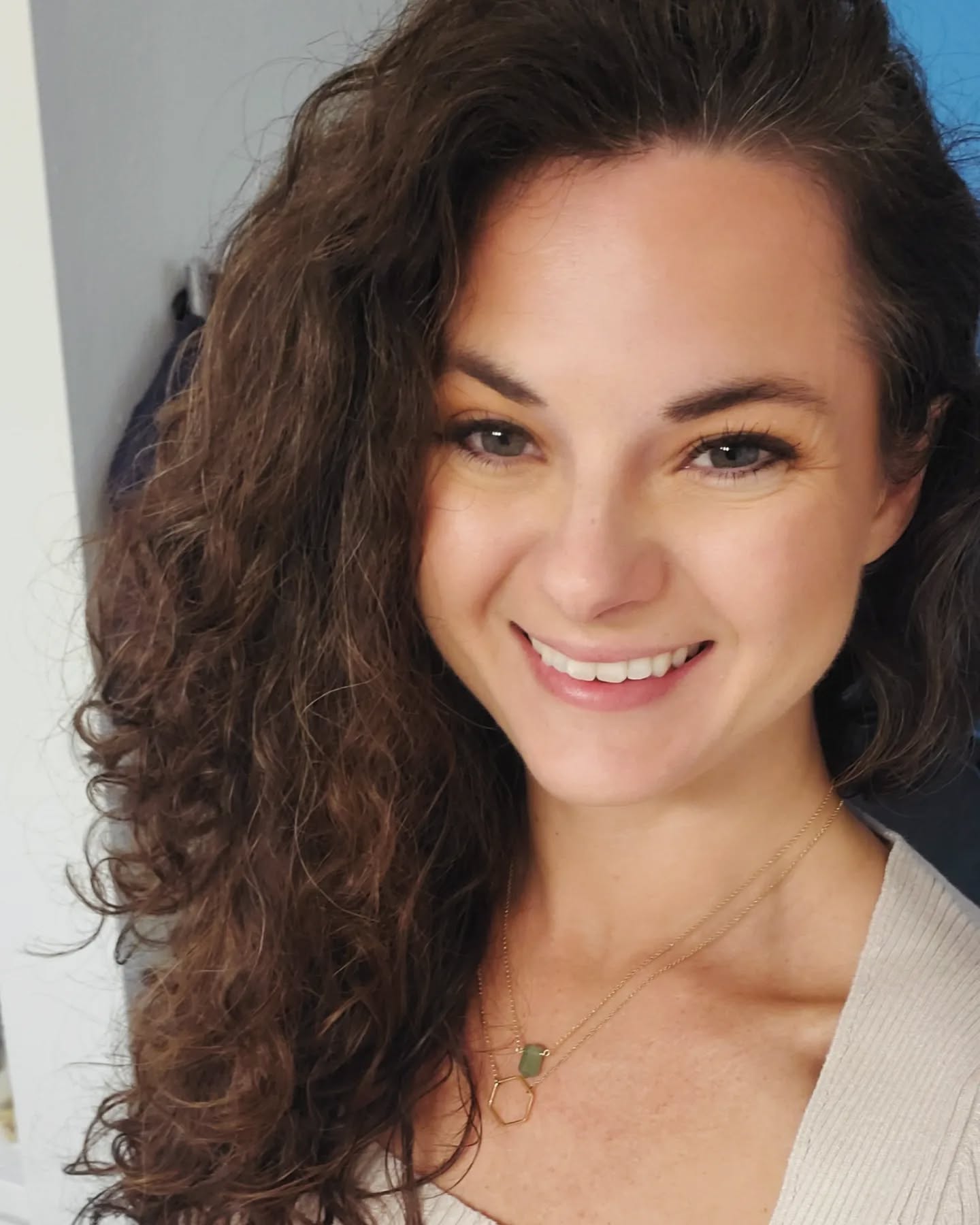 This Thursday! 🤗
Meditation, breath & Reiki ✨️
Reiki is a spiritual healing practice that brings in balance to the whole system - physically, mentally, emotionally, spiritually..... you'll feel lighter, relaxed, clarity, self compassion, and more connected to self, life and others. ❤
Thursday 10/24 6pm PST on zoom
Register to join 》 Invite a friend 》 Donation based 》 Link in bio
#reikihealing #reikimasterteacher #restandreset #healingjourney #meditationpractice #whatisreiki #breathwork #mindbodysoul #mindfulliving #howtofeelbetter