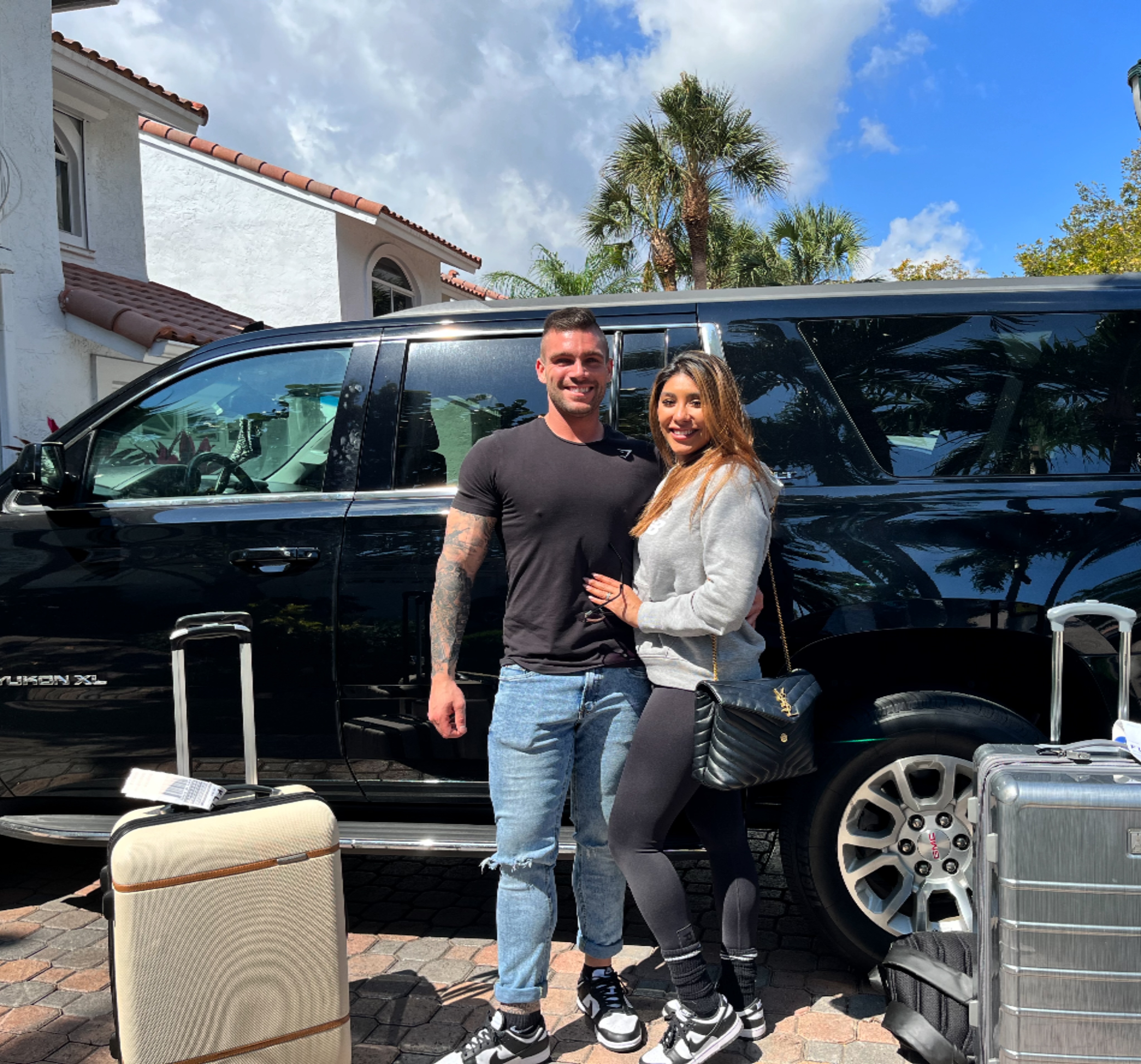 Thank you to our amazing clients for trusting us with your private transportation needs! ✈️🌟We’re proud to get you there safely and comfortably every time. 🛞☀️
——
Merci à nos incroyables clients de nous faire confiance pour vos besoins de transport privé ! 🌟✈️ On est fiers de vous conduire en toute sécurité et confort à chaque trajet.🛞☀️
#MiamiTransport #PrivateCarService #SouthFloridaRides #LuxuryTransportation #MiamiLife #SafeTravel #CarServiceMiami #TravelInStyle #FamilyTravel #MiamiBusiness