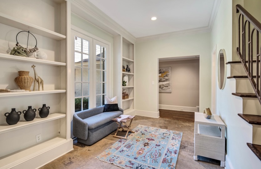 ๐๐We buzzed all around this beauty highlighting assets and defining spaces~ooh la la๐๐