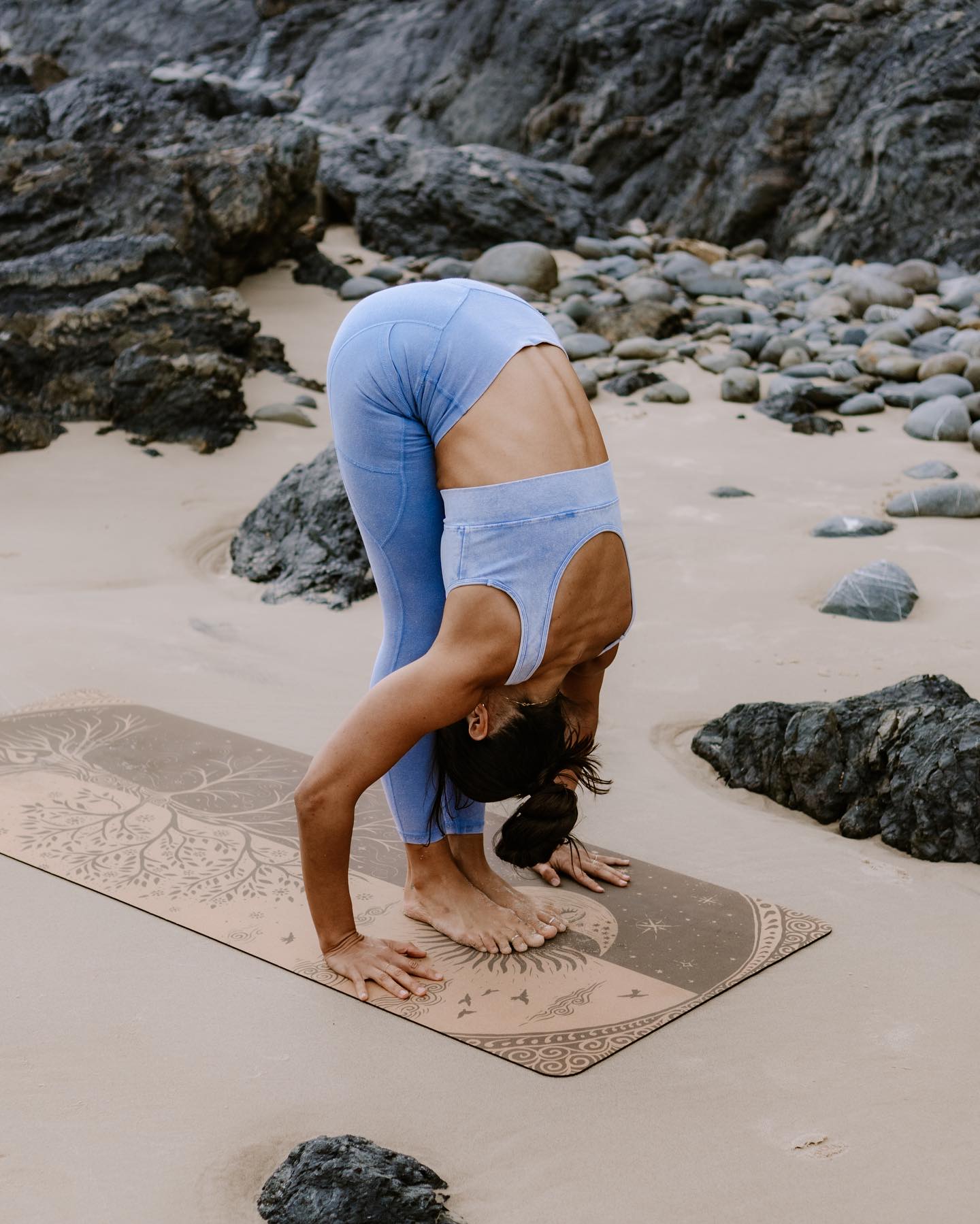 Shooting for @zonebylydia with stunning @irumakabuki 🧘🏽♀️✨ Capturing @lydialassila ‘s stunning sustainable brand that’s all about mindful fashion. We’re loving the brand’s commitment to eco-friendly materials like hemp, organic cotton and cork, proving that sustainability can look and feel this good!
#creativeagency #byronbayagency #byronbayphotographer #brandshooting #supportsmallbusiness #yogawear #hemprevolution