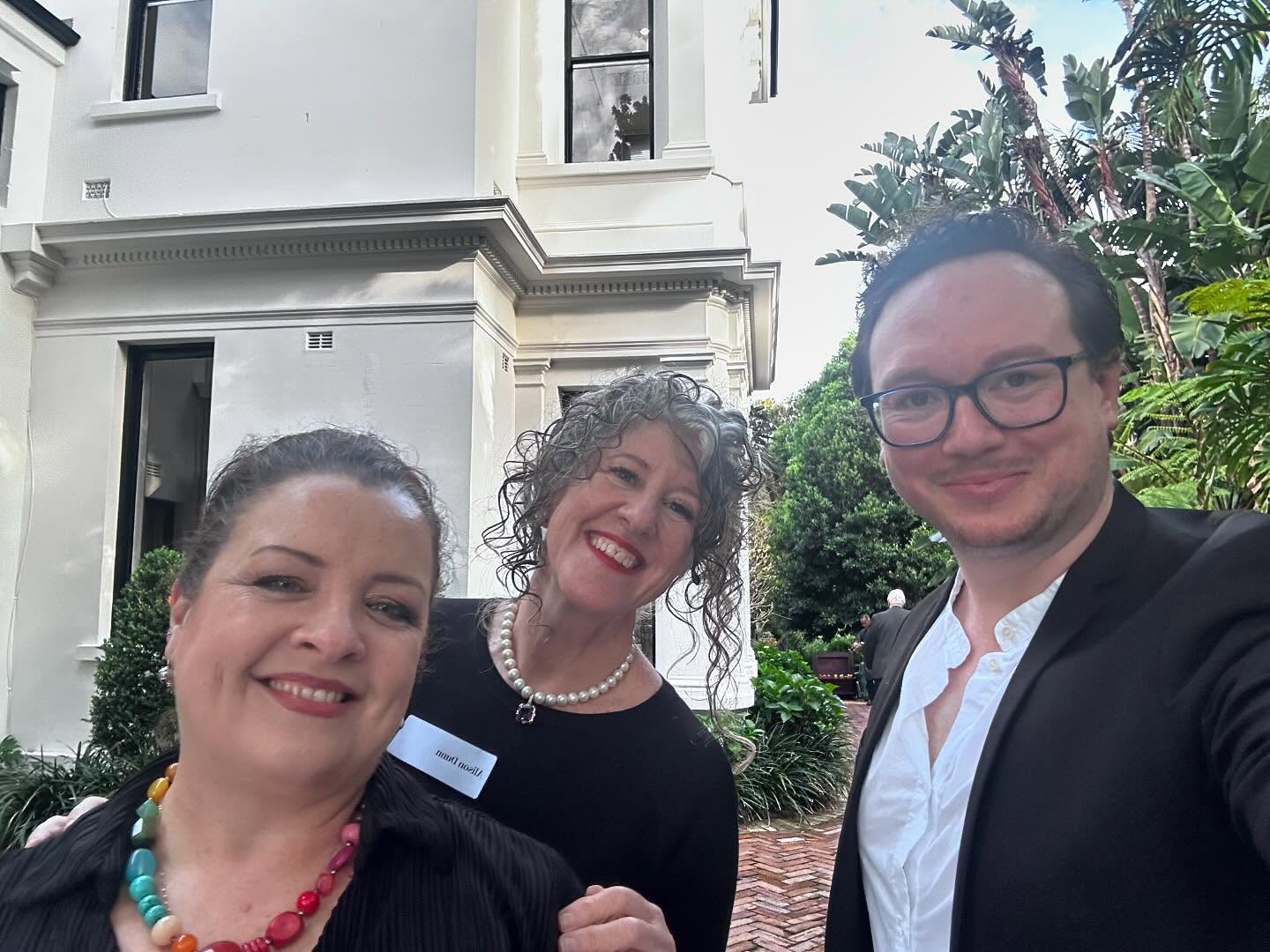 Thank you to the best sticker, ticker, zapper, snapper Queens ever at the @australianhaydnensemble donor event at Iona last night. @ailsaveiszadeh @thepatwah @oliver_richard_miller ♥️
#artsmarketing #freelancelife #events