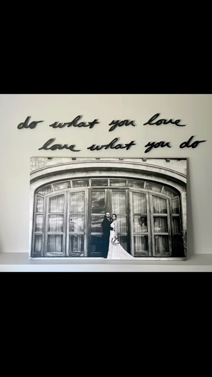 Look at this stunning black & white portrait! 🖤🤍
It’s even more gorgeous in person! 😍😍😍
>3/4” depth
>Mirror Soft Edge
>Matte Finish
>Size 40x26
#natsprintingco #canvasprints #okotokssmallbusiness #canonimageprograf #okotoksmomasentrepreneurs #okotoksmamas #weddingcanvas #stretchedcanvas