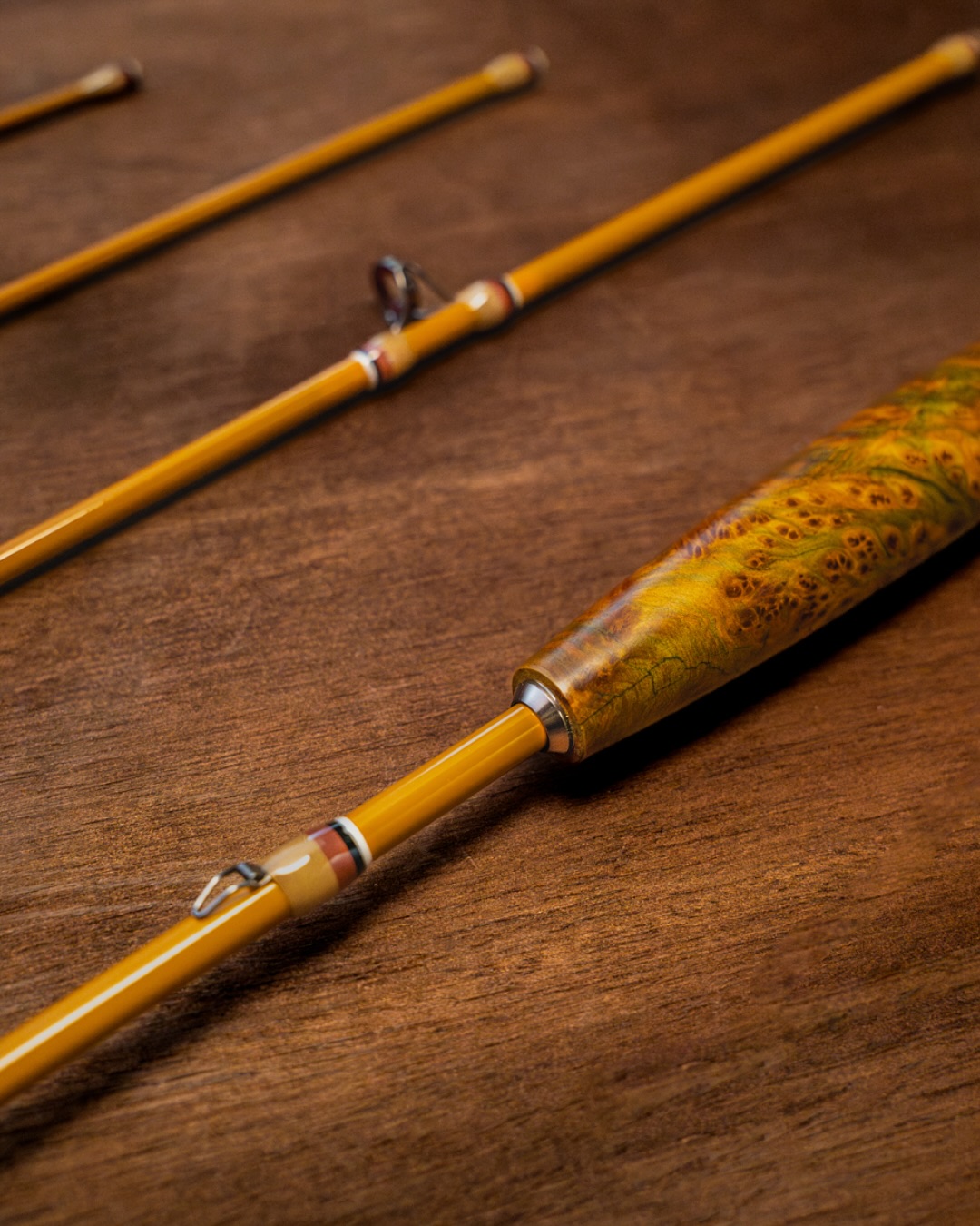 If you’re looking for a unique gift for this coming holiday, be sure to check out @maineflycompany and their limited run of a one-of-a-kind small stream rod.