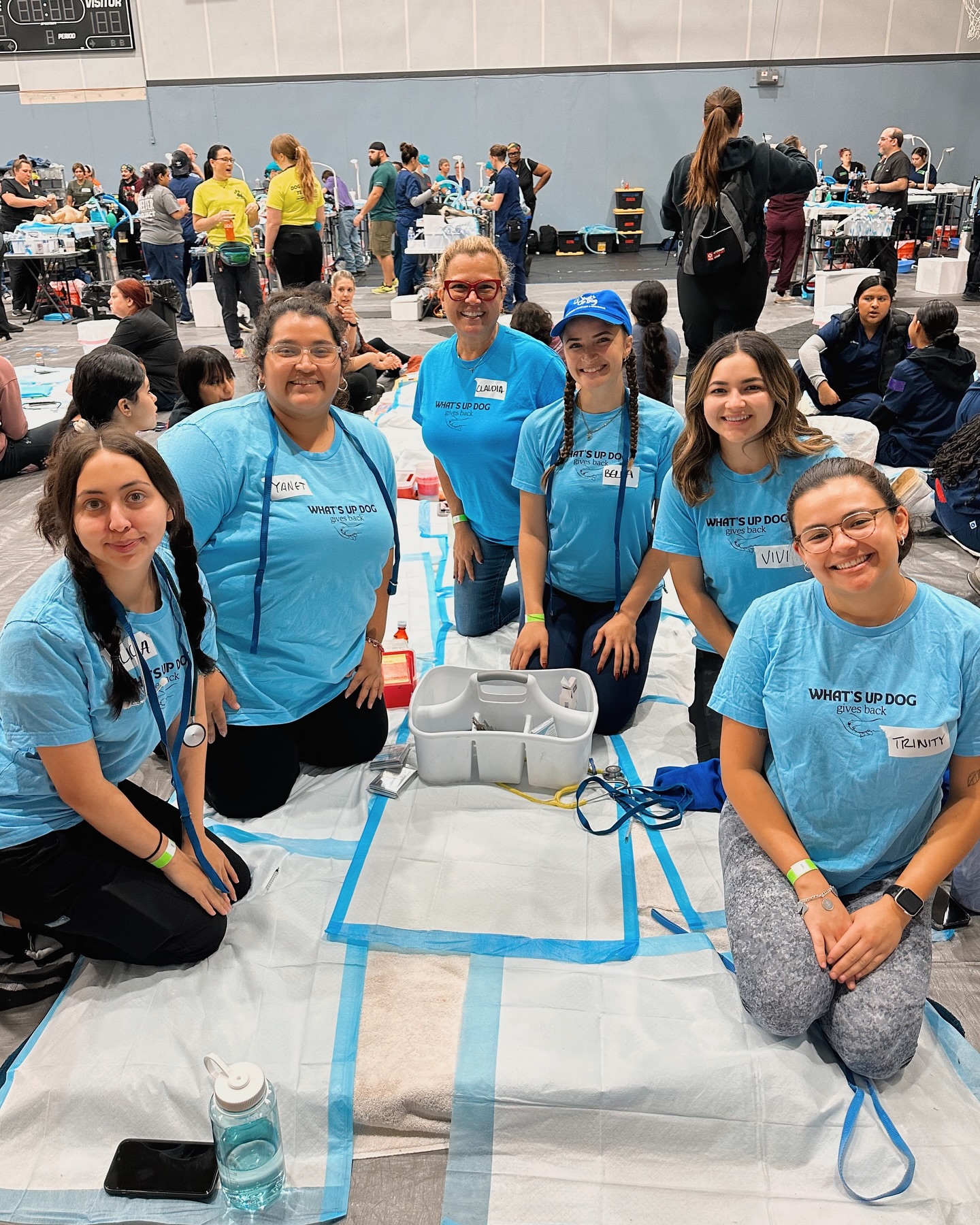 What’s Up Dog Gives Back! 🫶🏼💙
A few members of our WUD pack had an absolute blast this morning volunteering at a mass spay and neuter event put on by @theemptyshelterproject ! What’s Up Dog is big on giving back to the community, and we are so lucky to have a team that loves dogs so much that they’d wake up early on a Saturday to volunteer. Events like these are so incredibly important to help support pet owners in underserved areas, and we are very thankful to TESP for continuously helping pet owners in need! If you’d like to join us at the next event, our team will be back out checking vitals and helping dogs recover from their surgeries at the next event on January 18th. Check out @theemptyshelterproject ‘s website for more details on how you can help give back! 🐾