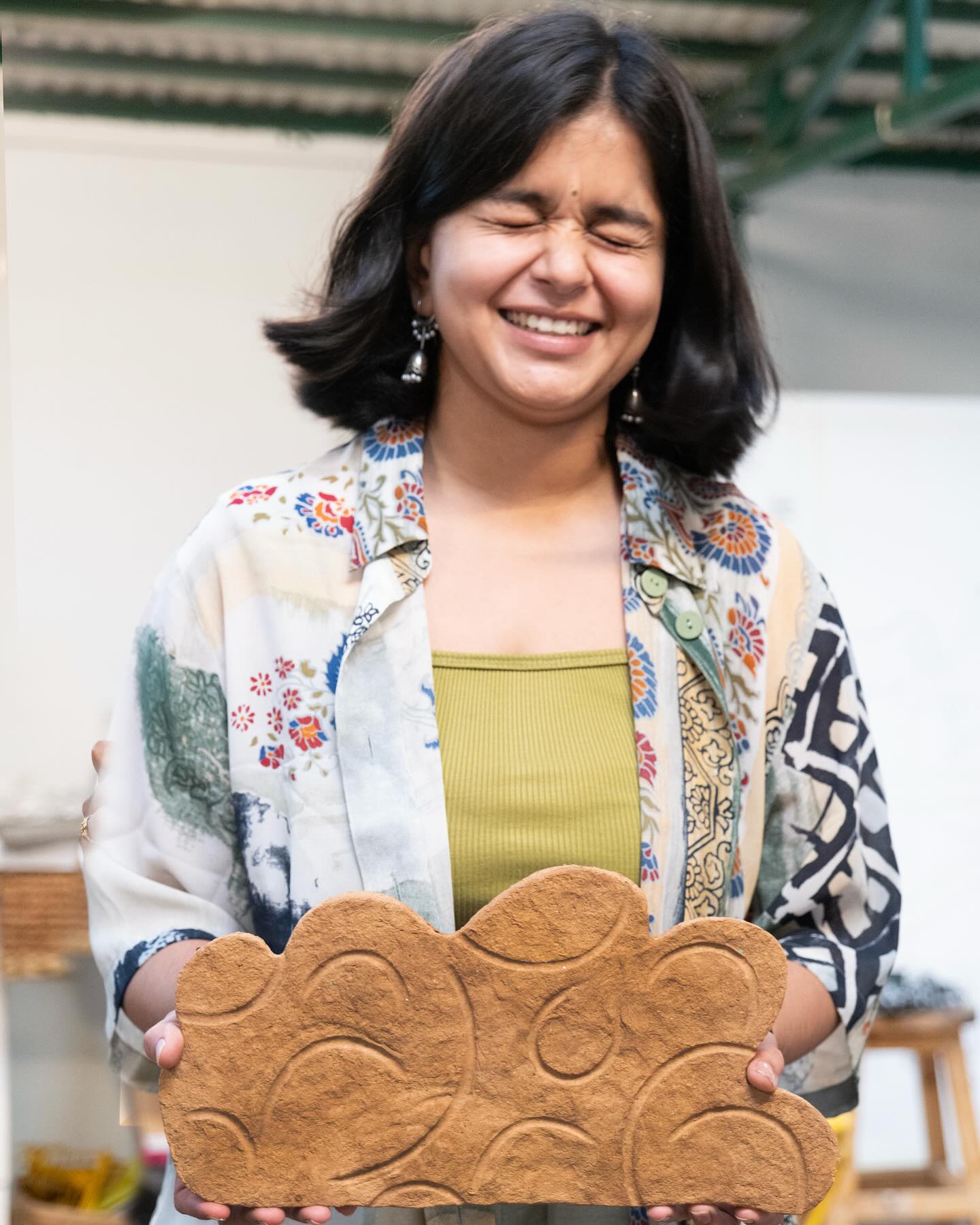 At Design Epithet, we collaborate with architects on spatial narrative designs while taking an eco-conscious leap by repurposing discarded cardboard from workspace construction sites. These collected cardboards are processed into pulp, combined with other eco-friendly elements, and transformed into durable, fire-retardant, and moisture-proof materials.
Through this sustainable innovation, we are crafting unique signages and 3D wall graphics that seamlessly merge functionality with aesthetic appeal. Stay tuned as we redefine sustainable design with this exciting project!
We are excited to share our findings and techniques with others. Design studios, architects, individuals, and brands are welcome to adopt these methods freely. Let’s work together to create a more sustainable future
#design #designlab #spatial #signage #wayfinding #spatialdesign #material #materialdesign #designepithet #architecture #walldecor #wallgraphics