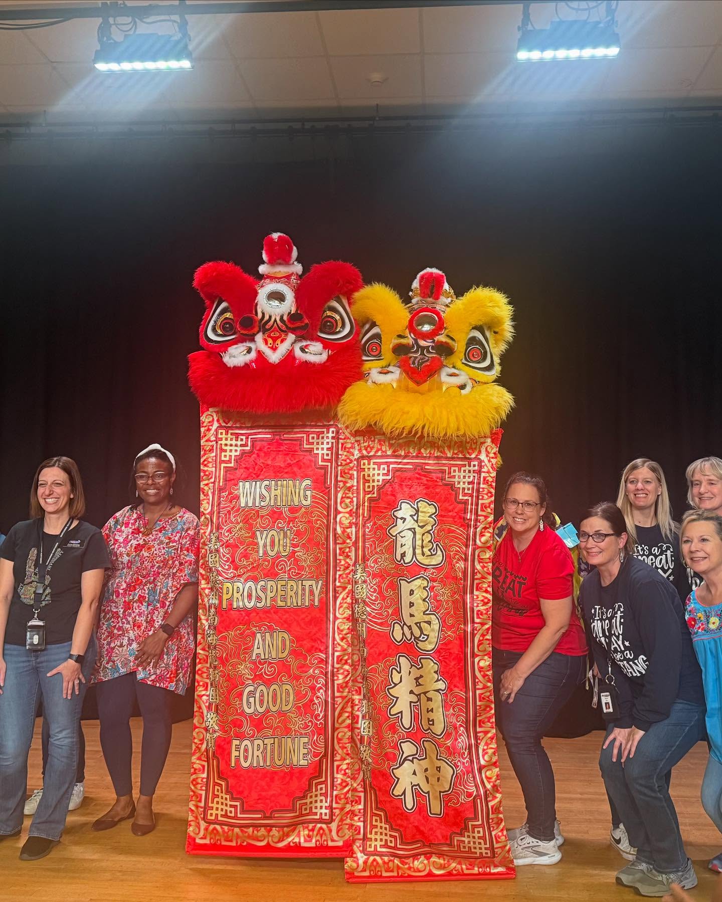 Thank you, Murchison Elementary, for inviting us to celebrate Diversity Night with your amazing community! We had a blast sharing our culture and lion dance performance with everyone.
.
.
.
#Austin #atxweddings #austinliondance
#dragondance #chinesedragon #liondance
#chinesenewyear #austindragondance #mualan
#austintexas #atx #Texas #texasliondance
#community #culture #tradition #lny2025 #cny2025
#chinese #asian #2025 #cny #舞獅 #舞龍 #醒獅
#wedding #tet #newyear #recruiting #recruitment