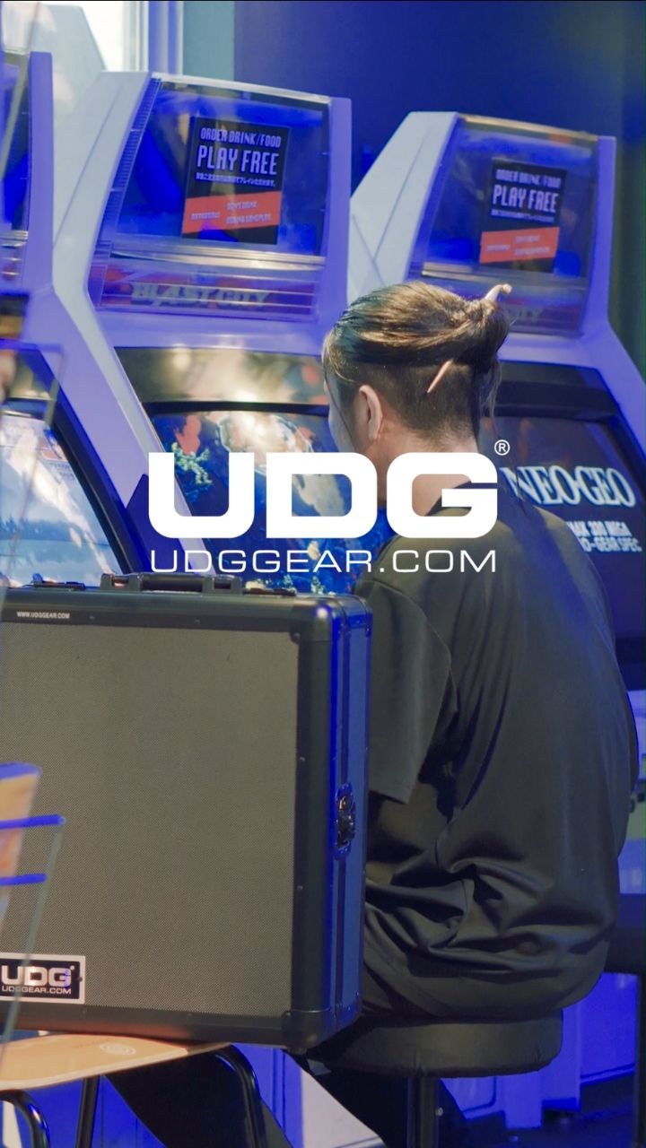 U93011BL Ultimate Pick Foam フライトケース M Black
Model:KO-ney (@ko_ney1986 )
Camera:JYUJIRO (@yamamoto_jyujiro_ )
Directed by Finger Clickz (@fingerclickz )
Location:TOKYO VIDEO GAMERS (@tvg_akiba )
#UDG #UDGtokyo
#FingerClickz