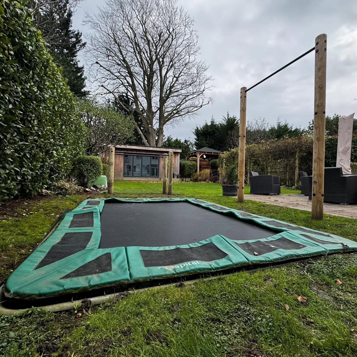 We love it when our customers ask us to come back and extend their garden gym. Why?
1. They are using their gym
2. They value our quality and design
3. They appreciate our work
We added this dip station to a pull up installation from earlier in the year.
#gardengym #dips #pullups #happycustomers