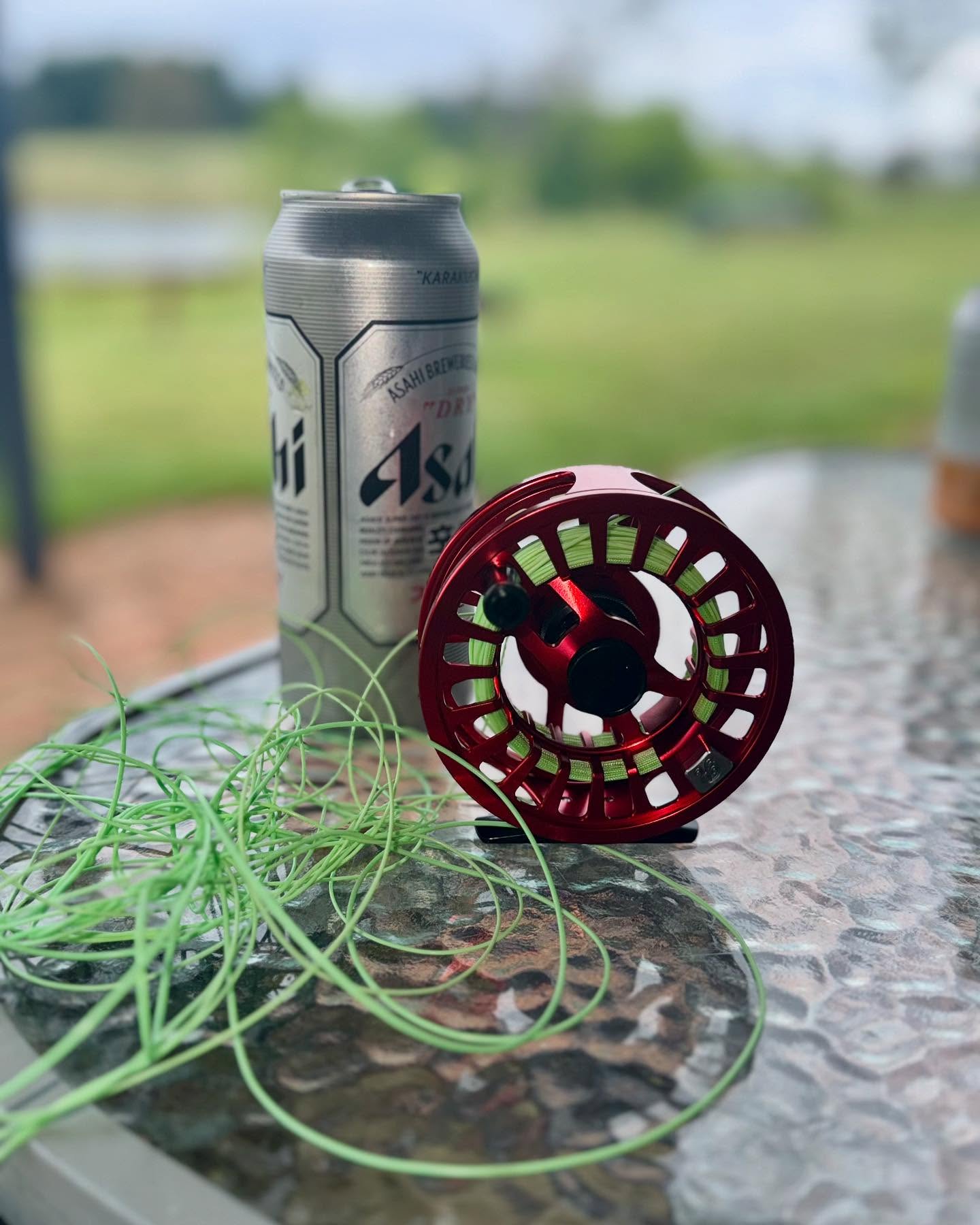 Love the new @redtruckflyfishing Pick Up V6 Reel. It’s an awesome reel along with the new Pick Up V8 Reel. My line dressing skills are not so awesome. A beer and a few deep breaths were needed to sort this mess out. Check the new Pick Up Reels now.
#ausflyfishing #nzflyfishing