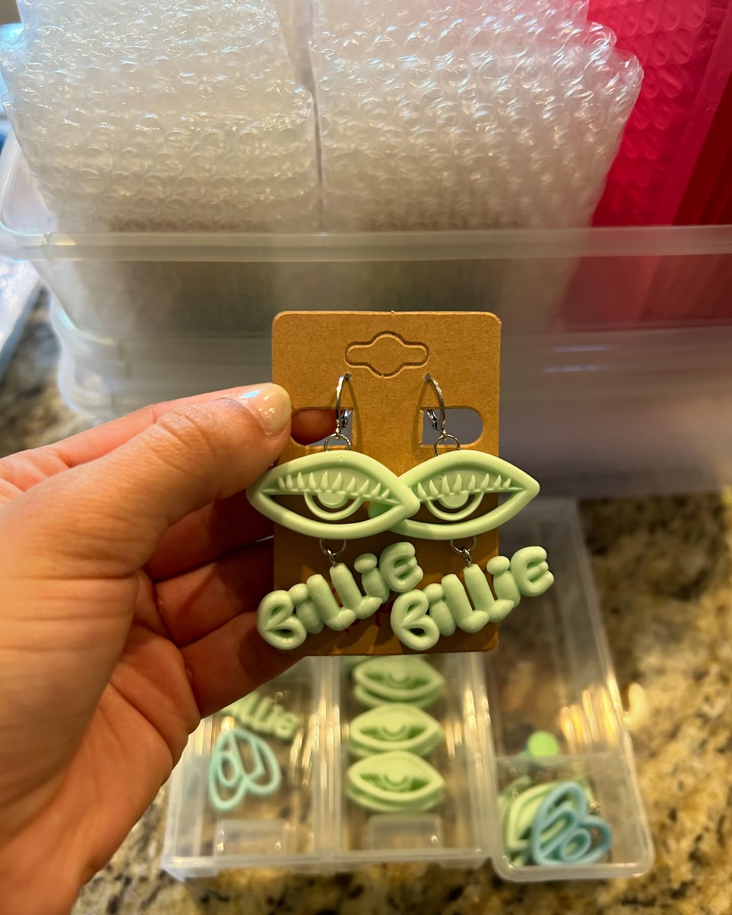 life lately! Life is so fulfilling lately because I get to come home from work and do the things I *actually* want to do! Been printing, packing and mailing orders and drafting ideas for new products.
It’s so great here.