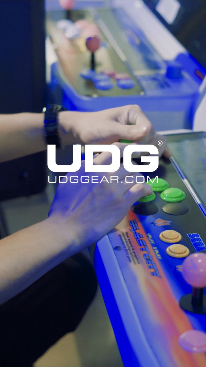 U93011BL Ultimate Pick Foam フライトケース M Black
Model:KO-ney (@ko_ney1986 )
Camera:JYUJIRO (@yamamoto_jyujiro_ )
Directed by Finger Clickz (@fingerclickz )
Location:TOKYO VIDEO GAMERS (@tvg_akiba )
#UDG #UDGtokyo