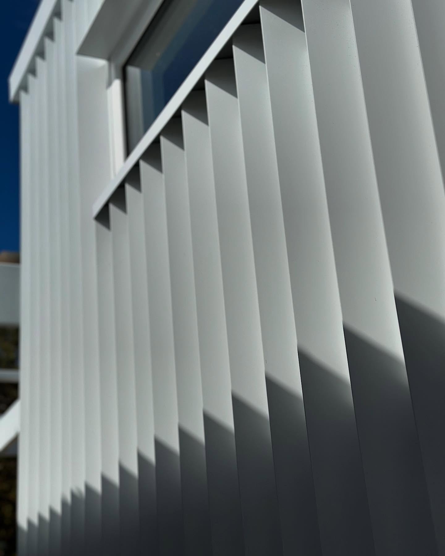 Morning shadows on the pleats hits different @stratcoaustralia
