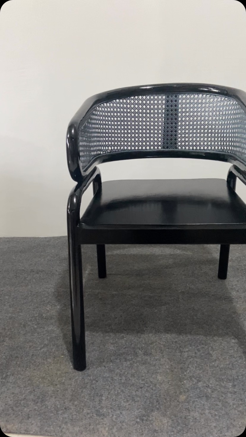 The Cleopatra Chair, a perfect combination of premium teak wood and natural rattan, offers both comfort and aesthetic beauty. Elevate every corner of your home with a touch of luxury!
#WoodenFurniture #PremiumFurniture #ExportQuality #CustomFurniture #FurnitureJepara #FurnitureBali #Furniture #Mebel #MebelJepara #mebeljati #HomeDecor #furniturestore #Jepara