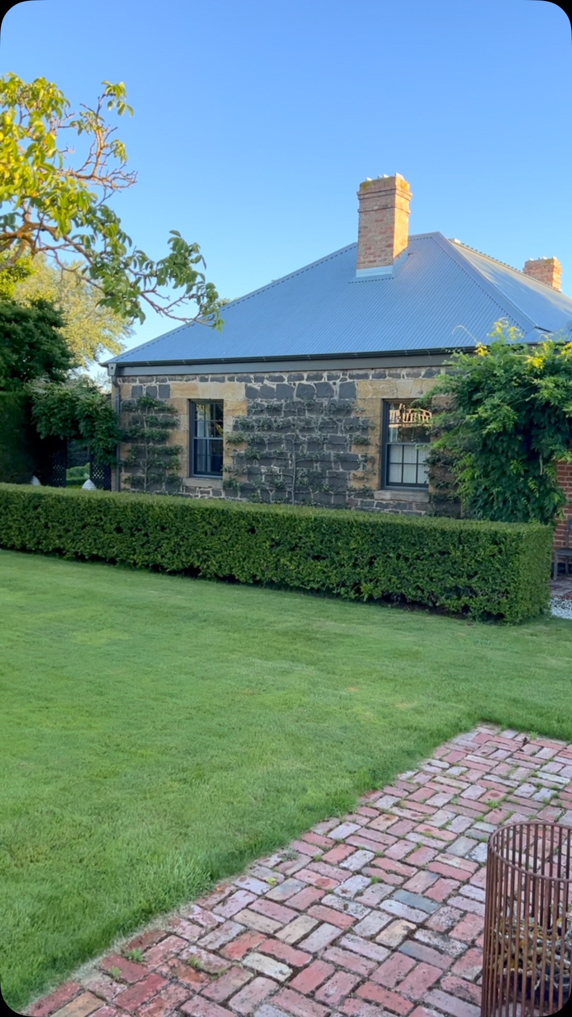 What better spot for alfresco dining? Book the Old Rectory and get our beautiful garden for no extra cost!
The Old Rectory is listed by @nationaltrustvic
Booking enquires via our website or AirBNB.
@visitmacedonranges
@daylesfordmacedonranges
@piperstkyneton
@airbnb
#kyneton
#kynetonaccommodation
#oldrectorygarden
#australiancolonialarchitecture
#bluestone
#walnuttree
#hedge