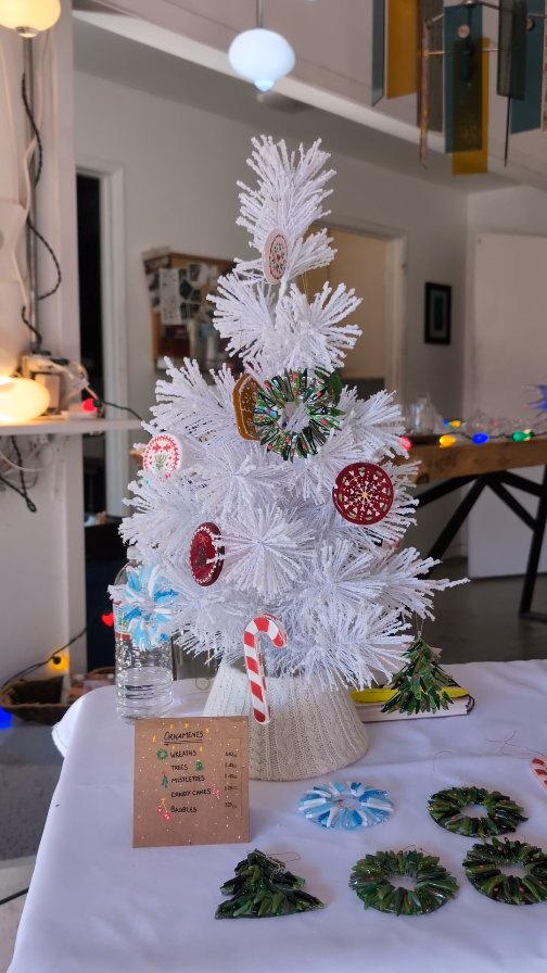 HOLIDAY SALE!!! 11-5 TODAY AND TOMORROW!
.
.
#comeshop #smallbusiness #holiday #market #sale