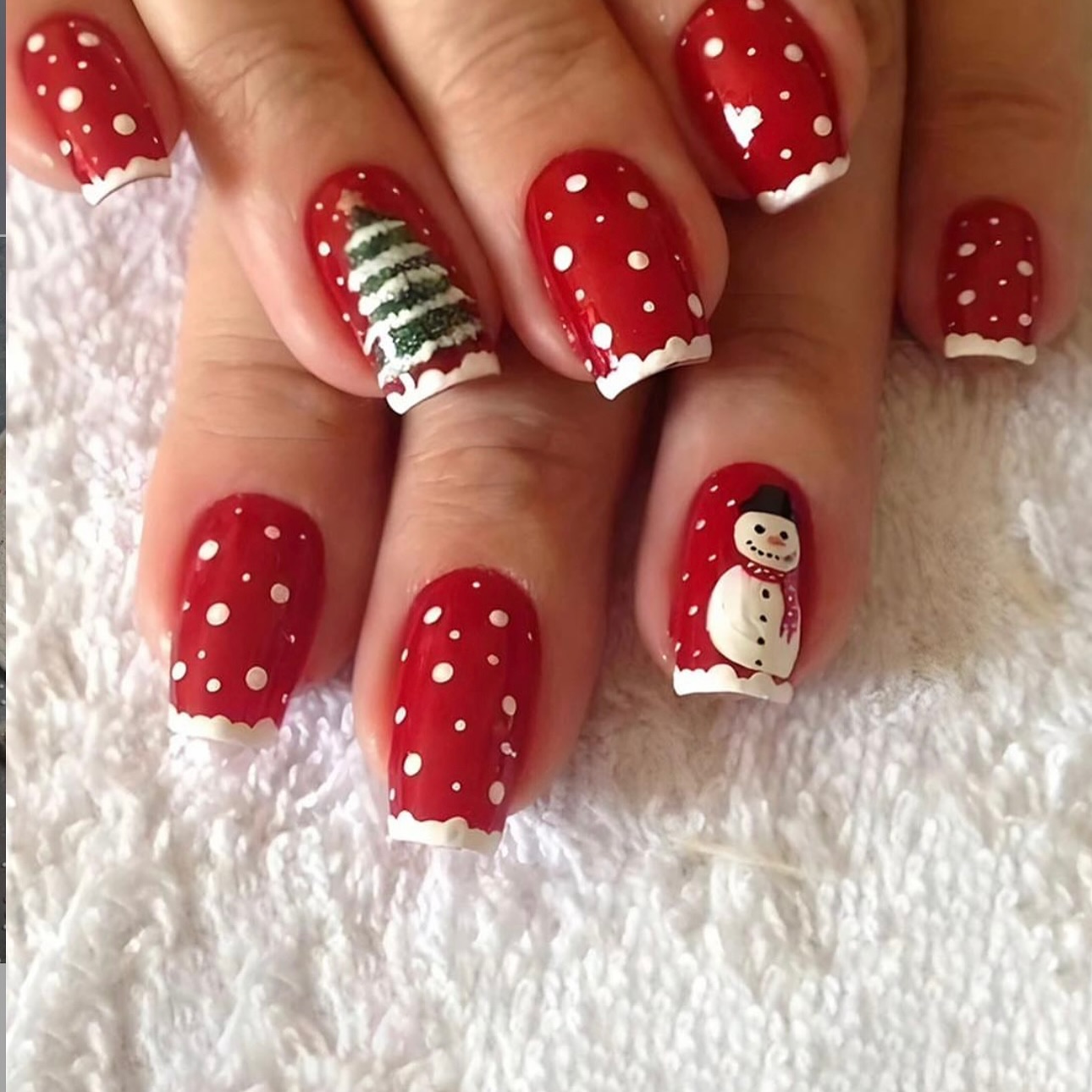 Yeni yıl seçimleriniz için sizlere ilham olsun 😇
#nailart #manikur #elbakımı #kocaeliproteztırnak #kocaelijeltırnak #korfezproteztırnak #körfezjeltırnak