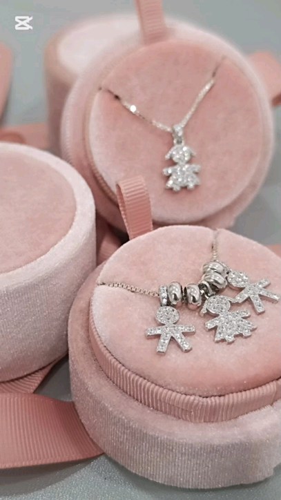 Faranno piangere di gioia tante mamme π€°π»π€±π»π©π»βπΌ
Siete d'accordo?
Collana in argento 925
Sito internet:
Www.igioielligrace.com
πππππππππ
Boutique:
Viale Orazio Flacco 4/A-Bari
πππππππππ
#mamma #regalomamma #regalodinatale #mamma #regalonascita #collanabimbo #collanabimba #argento925 #gioiellipersonalizzati #Gioielli #gioielliinargento #fiduciaonline #acquisticurati #gioiellipersonalizzati #artigianatoitaliano #shoppingonlineitalia #gioielleriaitaliana #madeinitaly #regalounico #gioiellidiclasse #fashionjewelry #jewelryaddict #clientifelici #shoplocal #instagioielli #amoglistile #gioiellifattiamano #italianstyle #zia