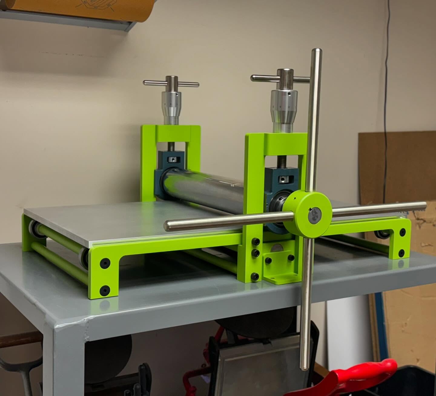 We’ve been incredibly busy but this custom 16x30” etching press for @debiacovelli_art has been such a fun project to work on and we can’t wait to see what she makes with it. It just needs a few final touches and it will be ready to go. #starkpressco #printnj #pinklinepress #etchingpress #printingpress #printmaking #printer #printing #print #intaglio #reliefprint #monotype #mezzotint #pressmechanic #preservationthroughproduction #custompress #wecaughtadroneflyingoverNJ