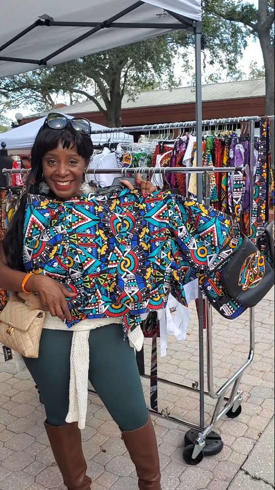 Joy, culture, and community at the Ybor City Holiday Bazaar! πβ¨ Shoppers loved our vibrant African designs this season.
Celebrate the beauty of heritage and style with us. Wishing you and your loved ones a happy and meaningful Kwanzaa! π―οΈβ€οΈππ€
#AfricanFashion #KwanzaaCelebration #ElijahLee