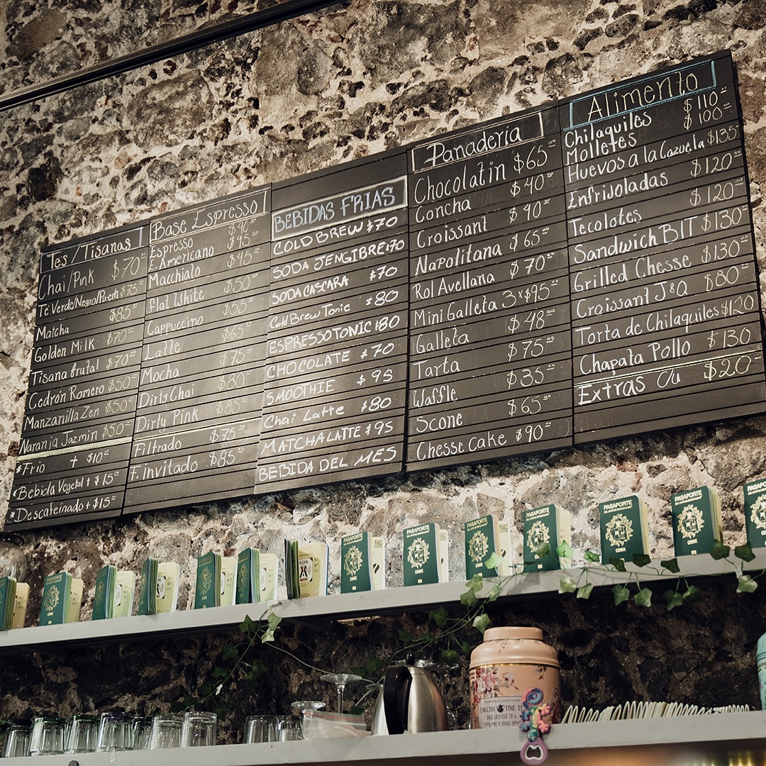 ☕ Aquí el matcha y el café son pura magia. ¿Qué se te antoja del menú hoy?