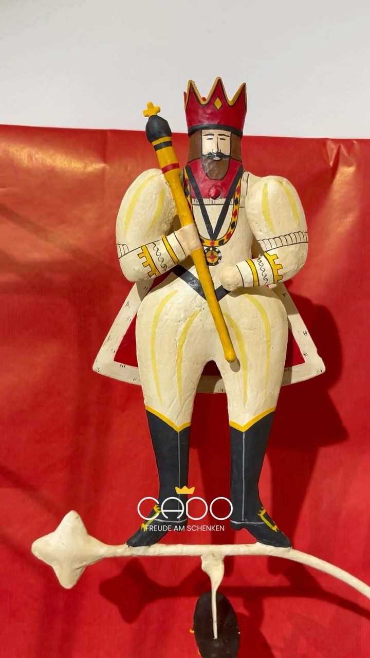 Unsere blecherne Königin von gestern hat natürlich einen Gefährten - den blechernen König. 🤴🏻👑
🤫 Psst... Heute am Sonntag haben wir übrigens offen - damit du noch alle deine Weihnachtsgeschenke finden kannst! 🎁🎄
Du findest unseren Geschenkladen in der Münstergasse 62 in 3011 Bern.
#cadobern #weihnachten2024 #giftshop #bern #geschenkladen #berncity
