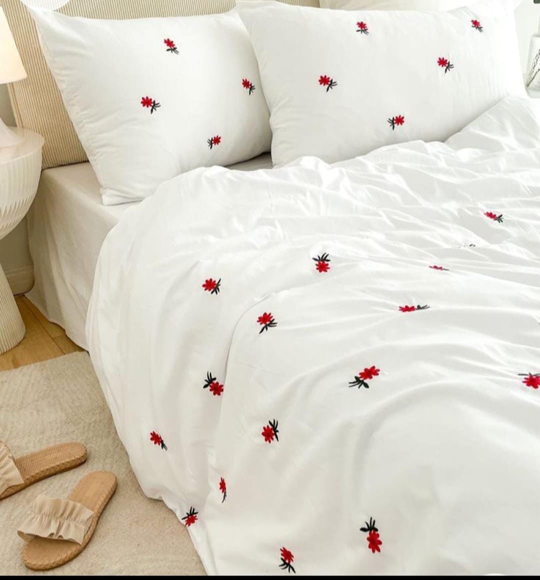 DESIGNER KING SIZE EMBROIDERED PURE COTTON BEDSHEET
Size : 108/108 inches
Fabric : 100% Cotton
Set Contains: 1 bedsheet with 2 pillow covers
Fine Embroidery
Machine Washable
₹1950 plus ₹100 delivery
7 working days lead time