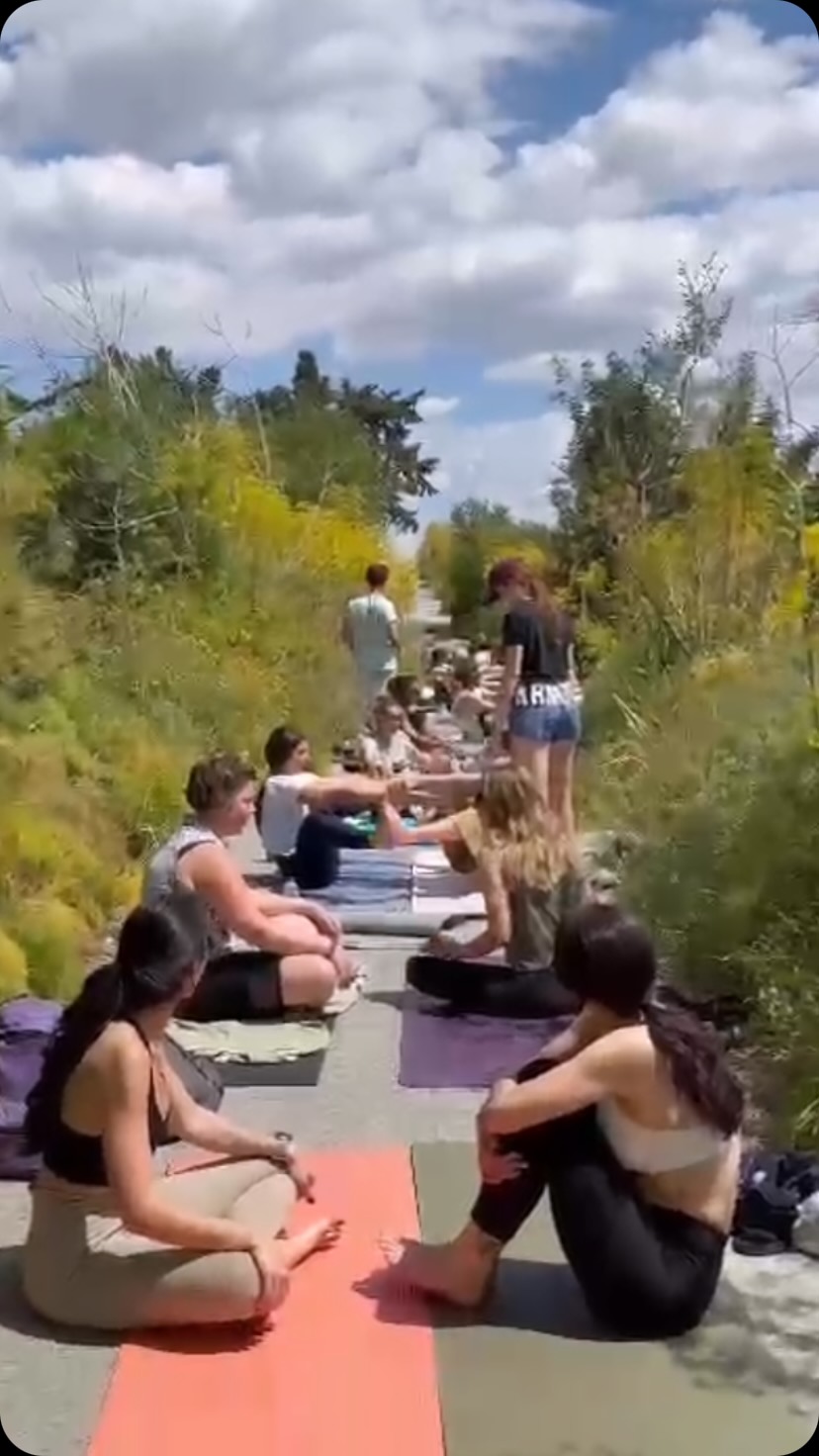 Let’s celebrate our successes and failures and grow into kinder, more generous living human beings as 2025 unfolds
#yoga #yoga for all