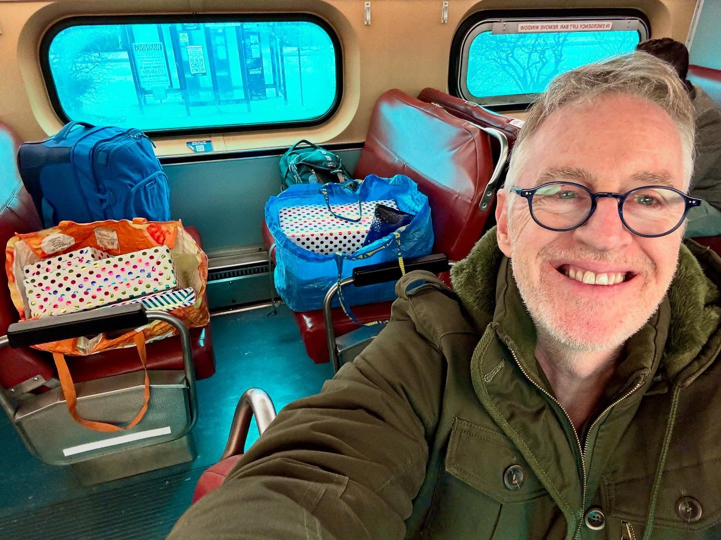 On the train up for two family days. 😍
Good thing it’s half empty 😳🤣
😁 a lot of 📦 on this 🚂