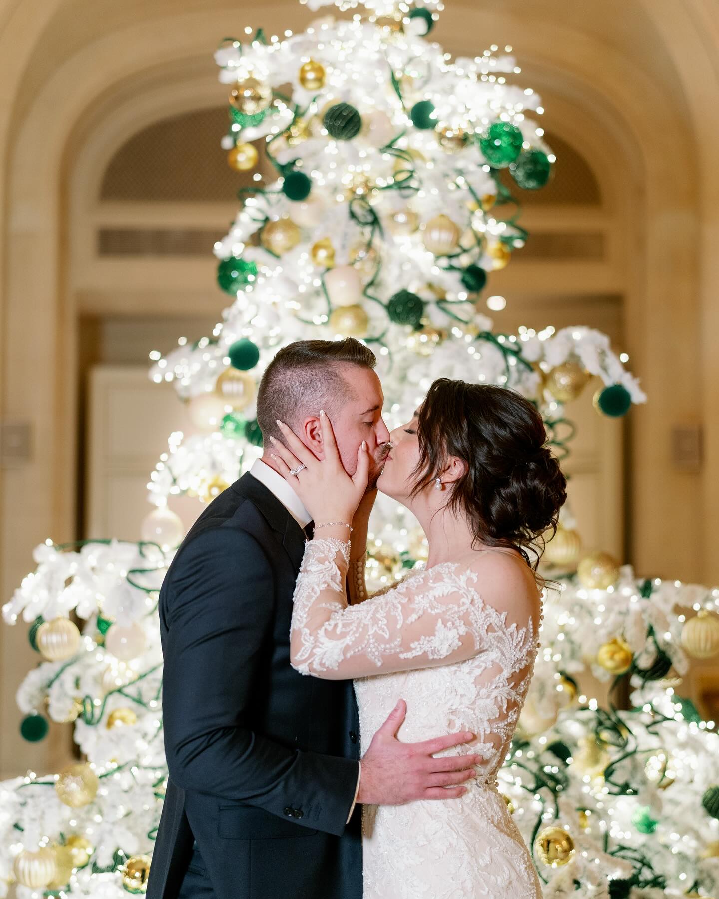 The happiest of holidays to our beautiful couples, precious vendors and everyone who’s supported us this past year 🎄
_
Photography @camillajoyphotography
Planning + Design @sarahthomasevents
Stylist @guillaumebernardcreative
Florals @opera_de_gardenia
Hair + Makeup @alesiasolo.co
Celebrant @pariscelebrant
Venue @shangrilaparis
Bride @nat_wheeler
Video @alfredomareschi.films
_
#christmaswedding #christmasengagement #festivewedding #parisweddingplanner #destinationweddingplanner #weddingplannerfrance #christmastreedecorating