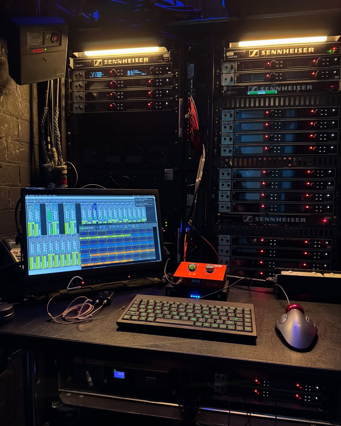 Lord of the Rings - Australia Theatre Tour 2024 🎭
🛜 RF rack built and Coordination for Sydney complete ✅
Audio supplier @jpjaudio
💡I’m not touring with the show but here are the dates and some cool RF specs for the Aussy leg👍🏽
Live at:
🇦🇺 State theatre in Sydney from 7th January
🇦🇺 Crown Theatre in Perth from 19th March
🇦🇺 Comedy Thestre in Melbourne from 26th April
🇦🇺 HOTA theatre in Gold Coast 4th July
Gear spec for RFpp
🛜 Sennheiser 6000 Receivers
🎤 Beltpacks Sennheiser SK 6212
🌴 Sennheiser Antenna splitters ASA 3000
• 1x master, 4x feeding the rack
🎤 heaps of @dpa_microphones
🎧monitoring @wavetoolapp
Built this rack with Michael (@michaelansdowne) (absolute legend) who also built the @wavetoolapp rig, loved showing him all the functionality of wavetool during programming 🙂 #wavetoolapp
Meet @tam_on_tour_ (also named Jess 😄) let me tell you she is also a legend, knows her shit, super organized, super funny, we had an awesome time bumping in this show.
Such an awesome crew on this one, the Audio department vibe was amazing during load in, the show is in great hands 🙌 🎤
@cosickstreet 📢🎛️
@niamhsinclair 🎤🎛️
@tam_on_tour_ 🎤🛜
@michaelansdowne 🎤🎸
📸 Photos
1 Monitoring Station + RF Rack
2 Front of RF Rack in Prep
3 Michael, during prep
4 Back of RF Rack in Prep
5 Selfie with the Microphone queen Jess
6 Selfie with the boys (Nick & Michael) after lunch
#theatreaudio #livevents #wirelessmicrophone #sennheiser6000 #rfcoordination #musicaltheatre