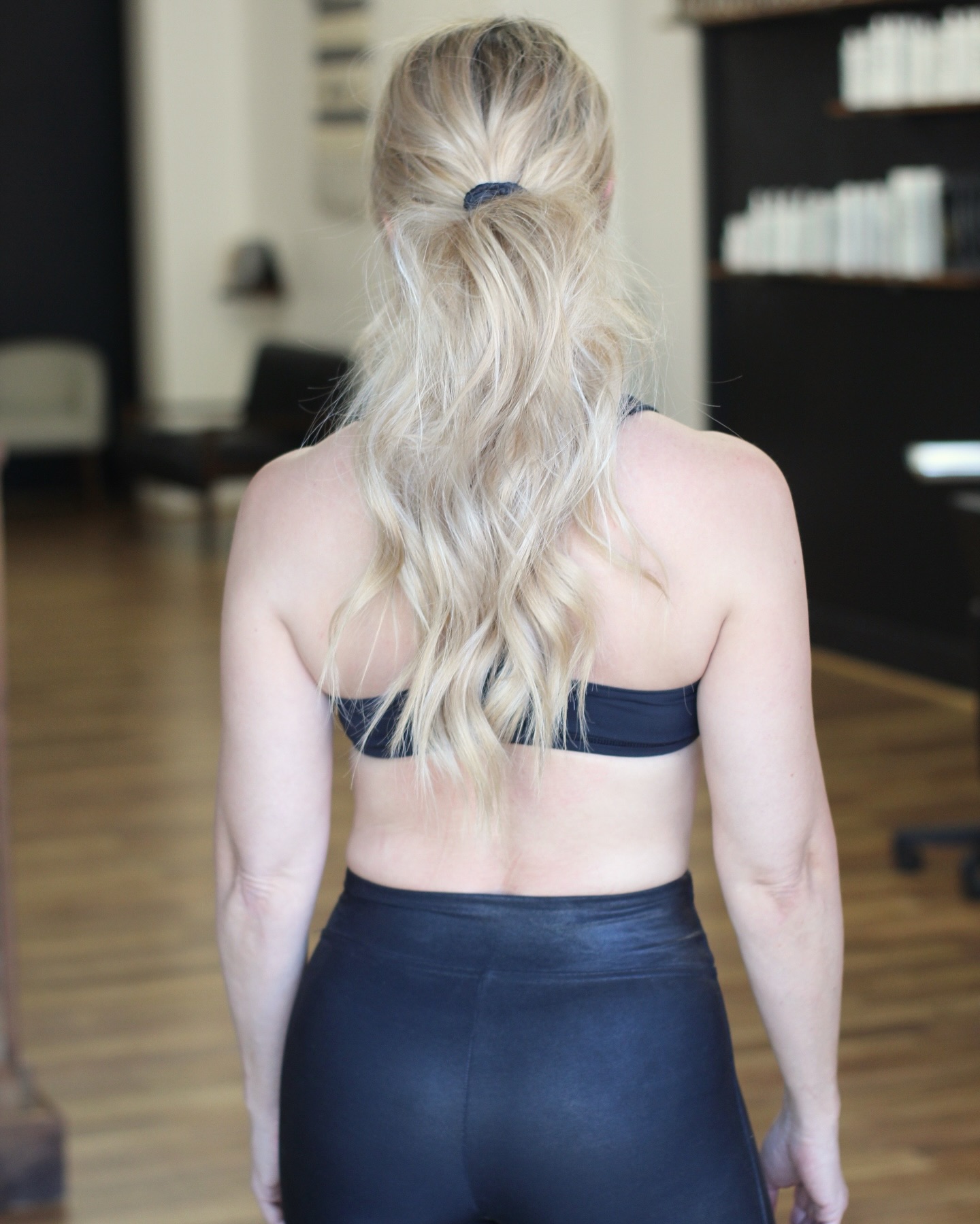 Wishing you health, happiness, confidence and power ponytails for 2025. 🤍
P.s. I can help with the power pony - book that extension consultation. 😉
#extensionsrtist #hairextensions #norcalhair #borcalextensions #susanvilleca #salon705 #blondehair #powerponytail #ipreview via @preview.app