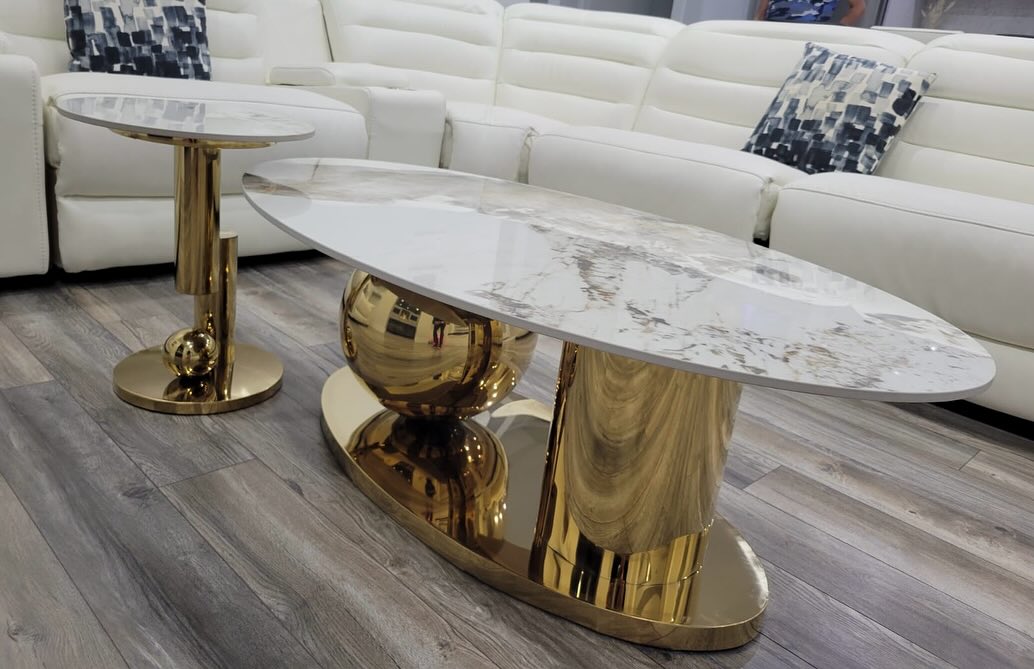 This new year get your house a gift and get these beautiful coffee tables✨🎉