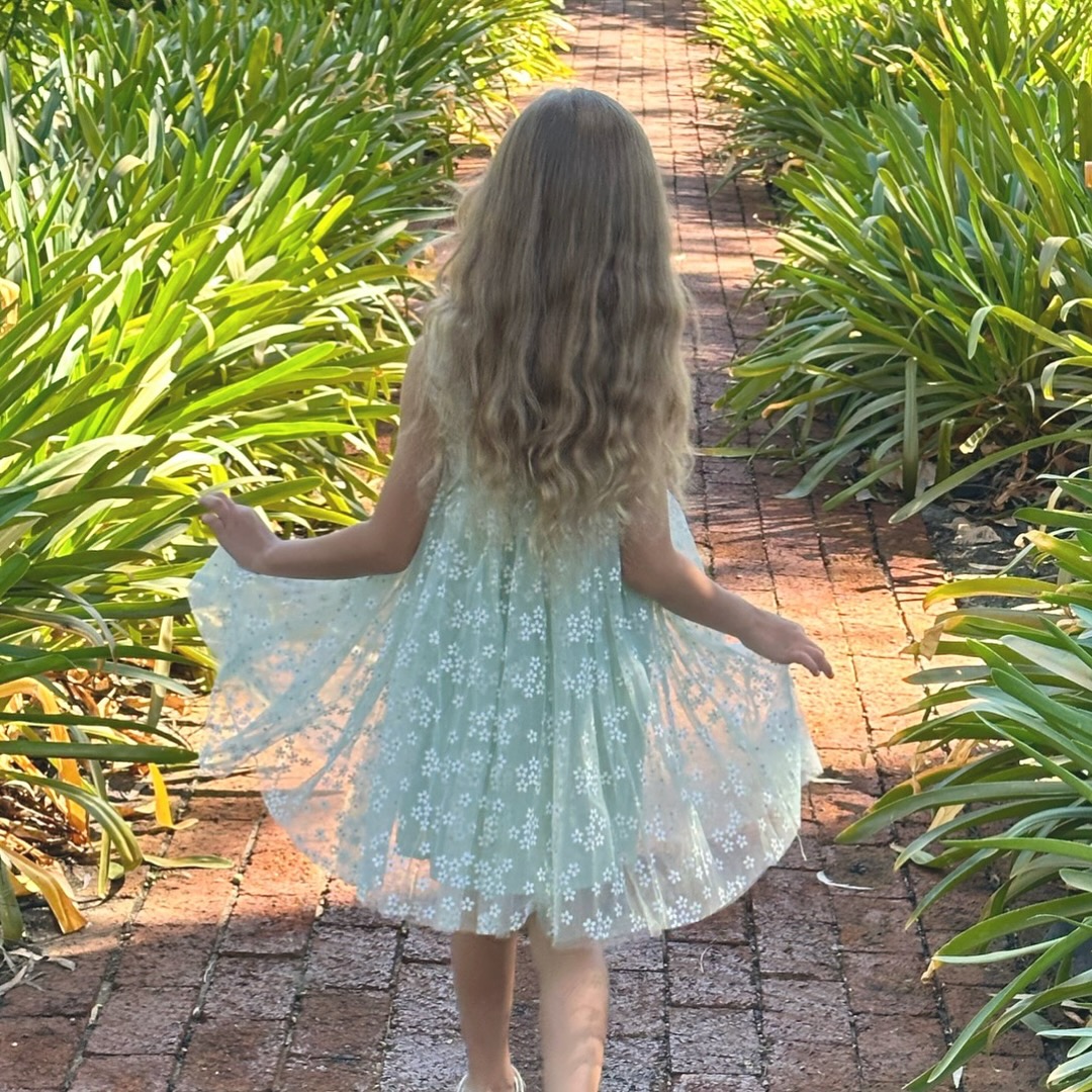 Our sweet Daisy Chain dress - in green 🌼
As seen here on Kayleigh.
#summer2025 #kidsdresses #formalwearkids #specialoccasiondress #flowergirldress