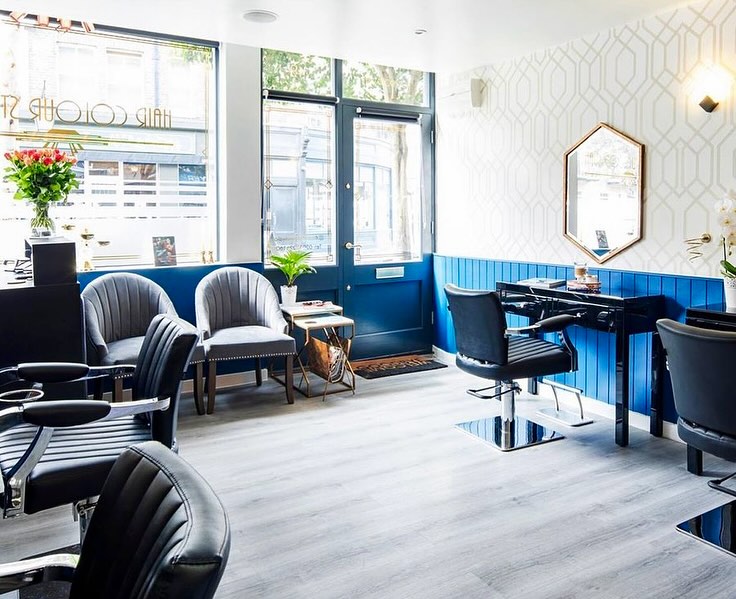 At Hair Colour Studio, we take pride in crafting luxurious, multi-tonal colour that feels vibrant and naturally beautiful. Using a variety of techniques and premium brands such as Maria Nilla, Wella, Lisap, Epres, Olaplex our team delivers bespoke results tailored to you—all in a welcoming space inspired by a unique fusion of Art Deco and Pop Art design.
Our passion lies in enhancing your natural beauty, whether through expertly applied colour or a customized haircut. We consider your individual style, skin tone and lifestyle to create hair that’s effortlessly sexy yet sophisticated.
To book an appointment email:
salon@haircolourstudio.co.uk
.
.
#hairsalonuk #londonhairsalon #haircolourstudiokingscross #kingscrossstation #london🇬🇧 #besthairsalonlondonon #naturallookinghaircolour