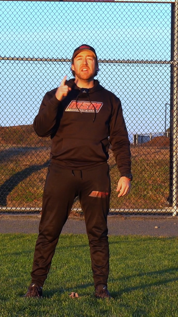 4 points to keep in mind for the QB Swivel Drill!... You can find the full video and explanation on my YouTube Channel. ⚾