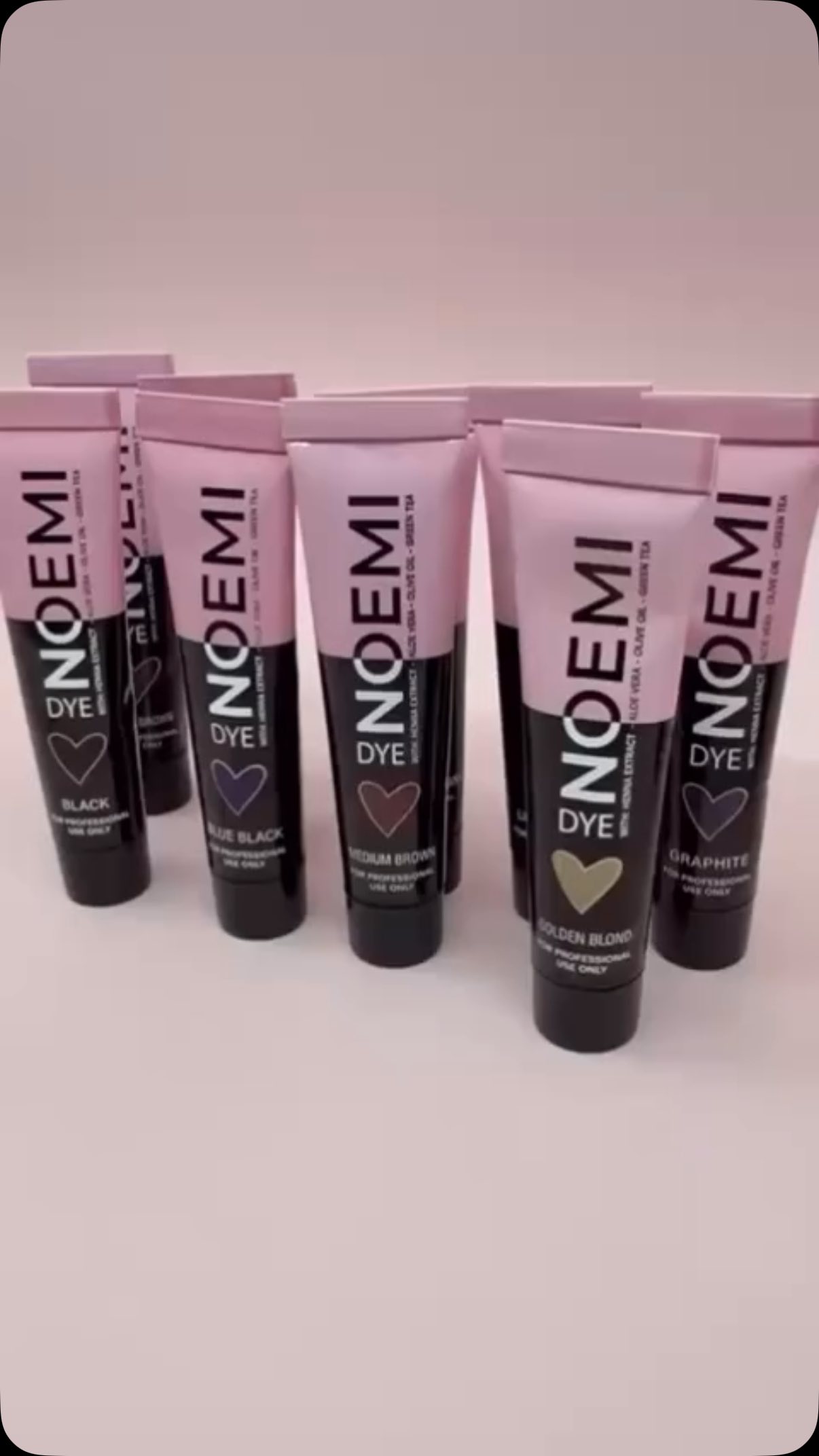 ✨ Noemi Dye – Always Better! ✨
We are now exclusively using Direct Pigments to deliver even more vibrant and long-lasting results. 💫
This means: the formula stays the same, but we’ve created the product with pigments, so it no longer comes out white from the tube – for a more intense color experience! 🎨
Shop now on Me.Beauté website
#NoemiDye #DirectPigments #PerfectColor #Durability #Quality
