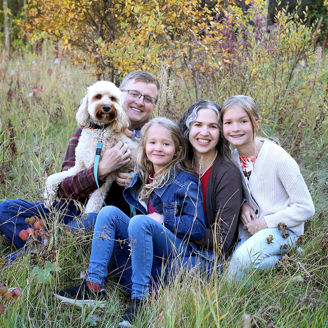 Before the snow flies, here is a little #throwbackthursday of some shoots this fall. Missing the pretty colors 🥰 #yycphotographer #yycfallphotos #calgaryphotographer